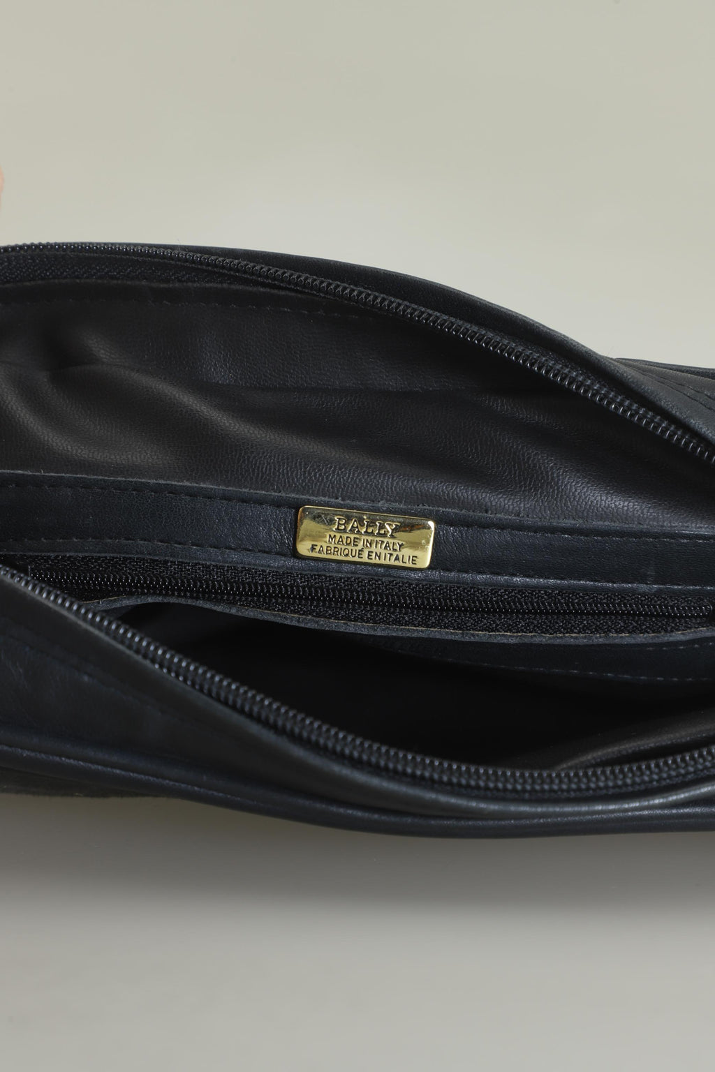 Bally Damen kleine Ledertasche Schwarz 5