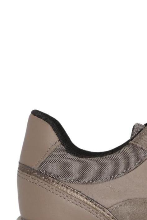 Geox Women's Sneaker Brown 37 7