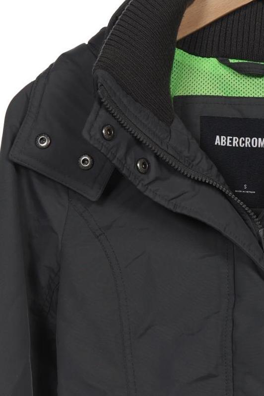 abercrombie-fitch-damen-jacke-grau-3b372d57-e527-4e47-954c-11abba64441f-image-2