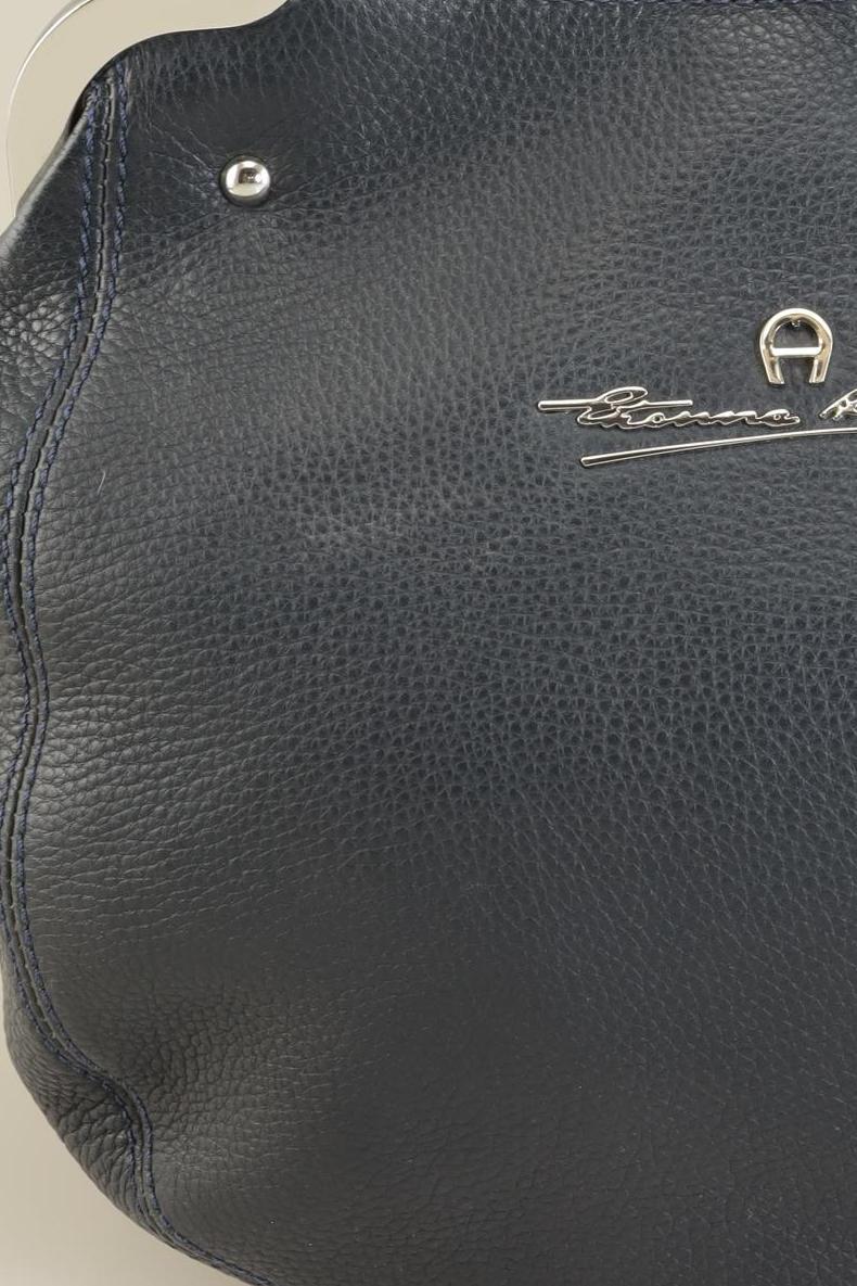 aigner-damen-handtasche-gross-leder-marineblau-ace6ad1e-4cb9-41c4-a70e-b81d6c3e239f-image-3