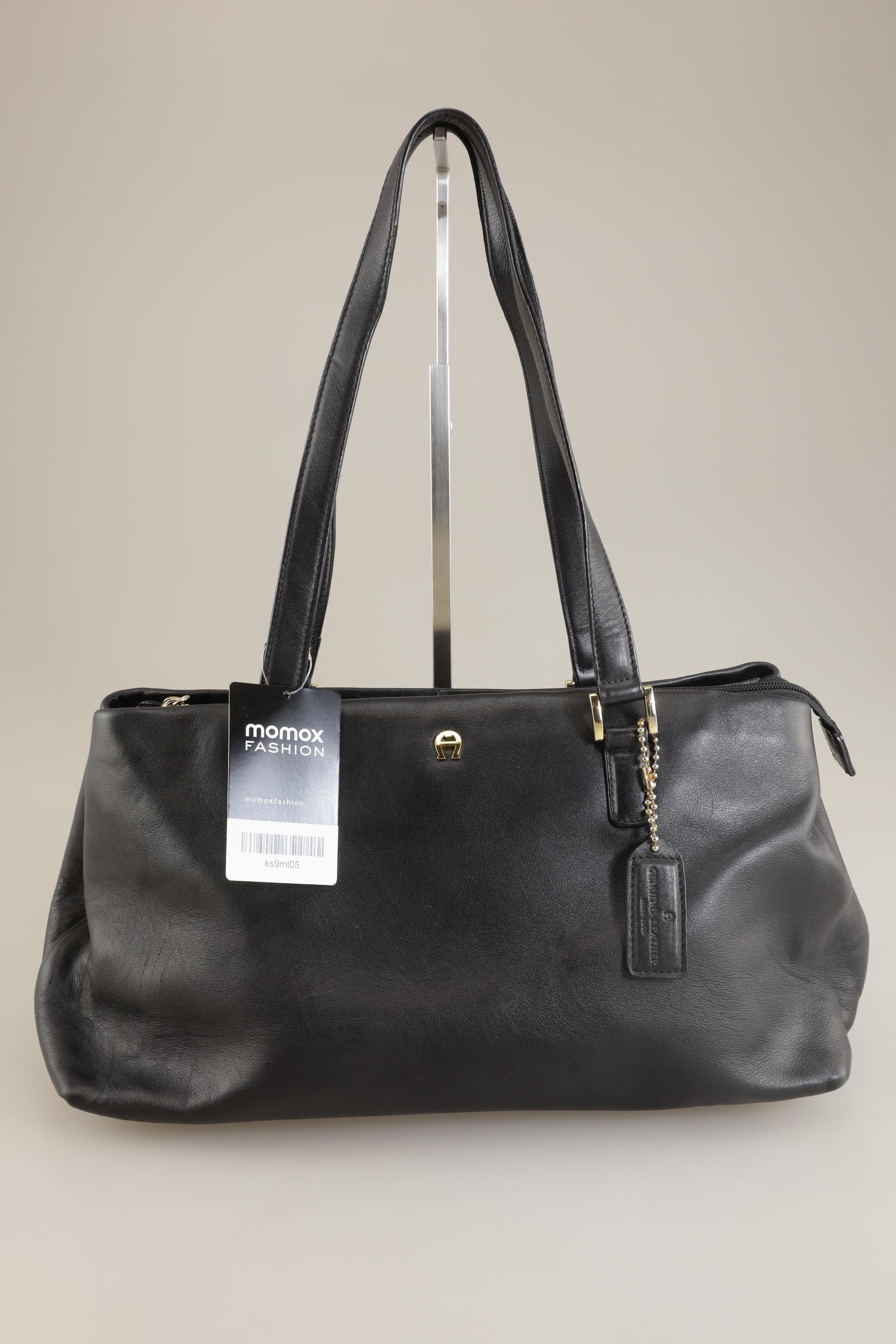 aigner-damen-handtasche-gross-leder-schwarz-278f28b9-1a3a-4d69-8fd0-2f3737031e3f-image-0