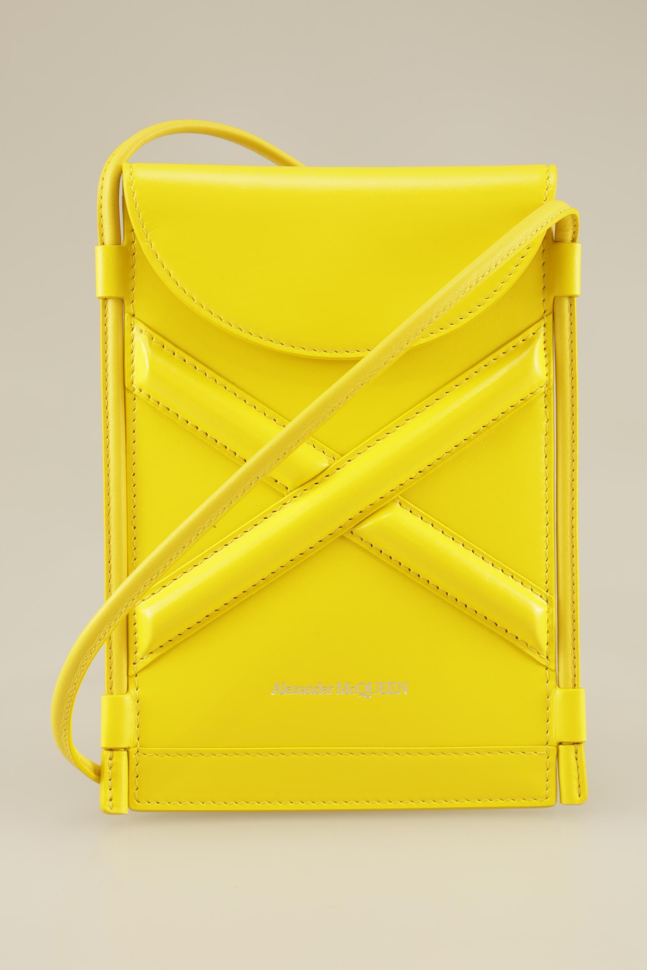 alexander-mcqueen-damen-handtasche-klein-leder-gelb-3e147b10-dac0-4e85-bf98-6d008dbb7d4d-image-0