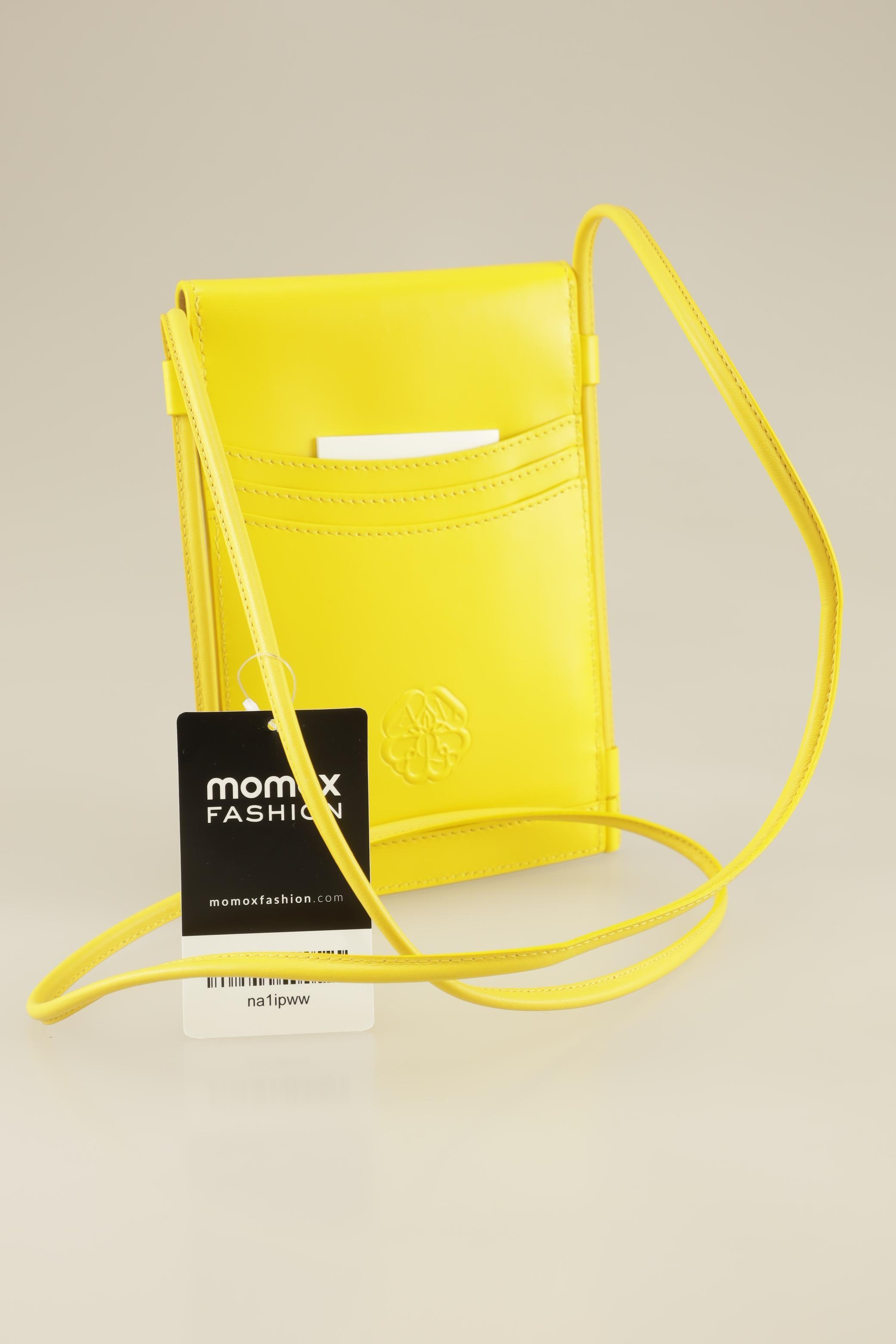 alexander-mcqueen-damen-handtasche-klein-leder-gelb-3e147b10-dac0-4e85-bf98-6d008dbb7d4d-image-1