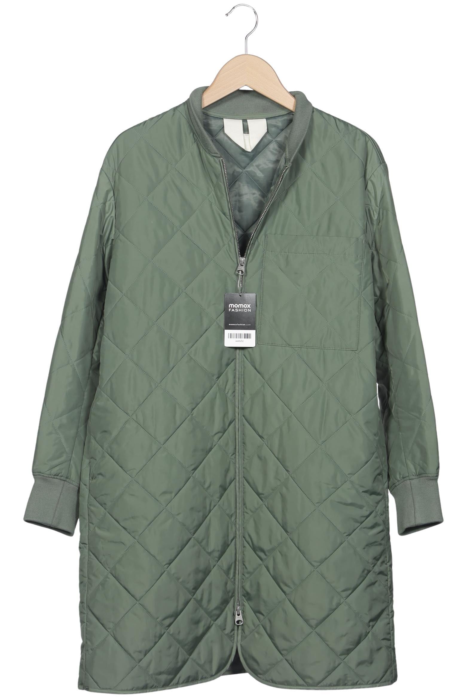 arket-damen-mantel-grun-08c41748-7923-45a5-a749-e35816c02c0f-image-0
