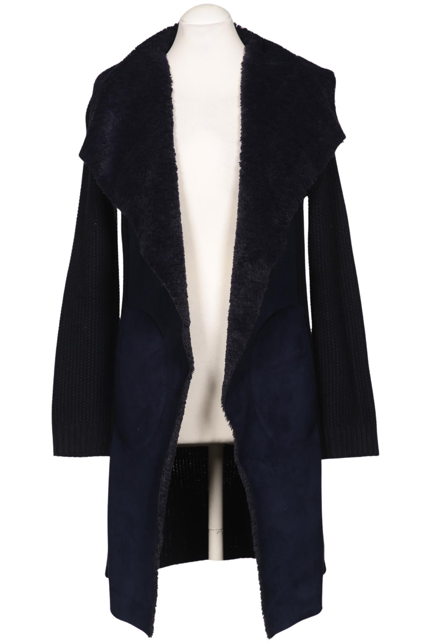 beaumont-damen-strickjacke-marineblau-6ac9b7c0-a0fb-4d26-95b6-478f1bfac4d7-image-0