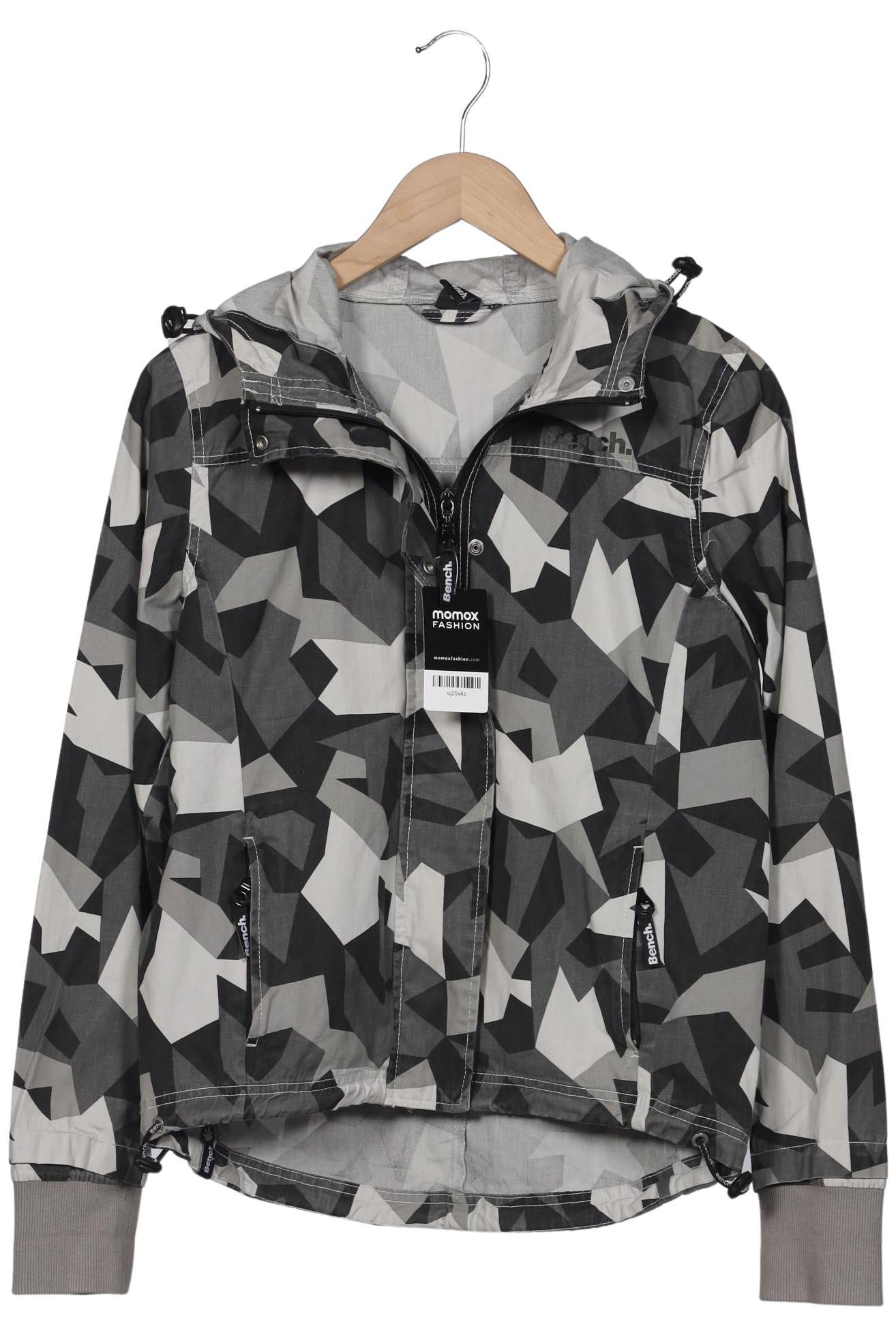 bench-damen-jacke-schwarz-01cf3efc-11b0-489e-aa2e-c7daefaeb3bb-image-0