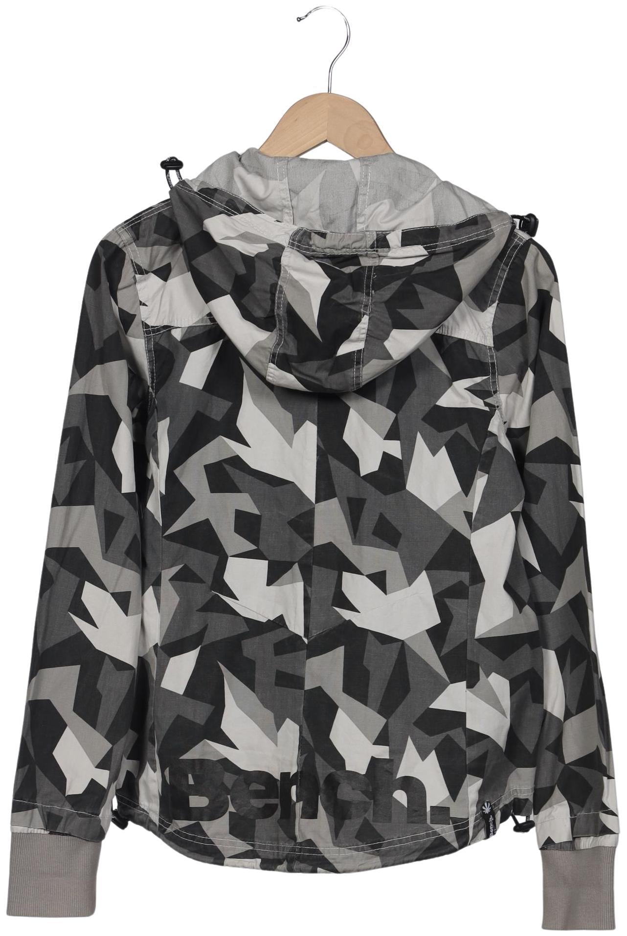 bench-damen-jacke-schwarz-01cf3efc-11b0-489e-aa2e-c7daefaeb3bb-image-1