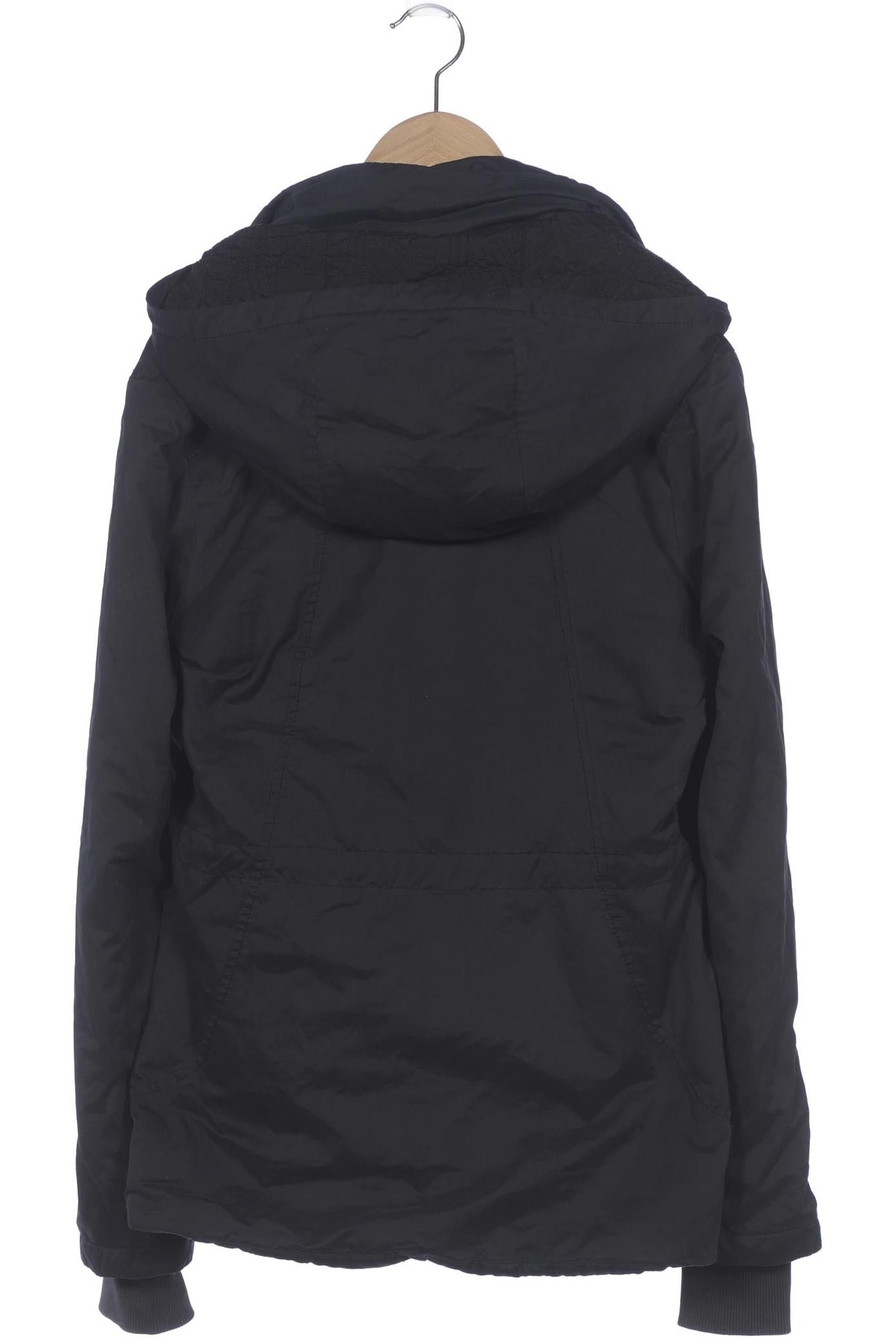 bench-damen-jacke-schwarz-d6d118b6-a3b2-4a26-bf84-518eb9b749de-image-1