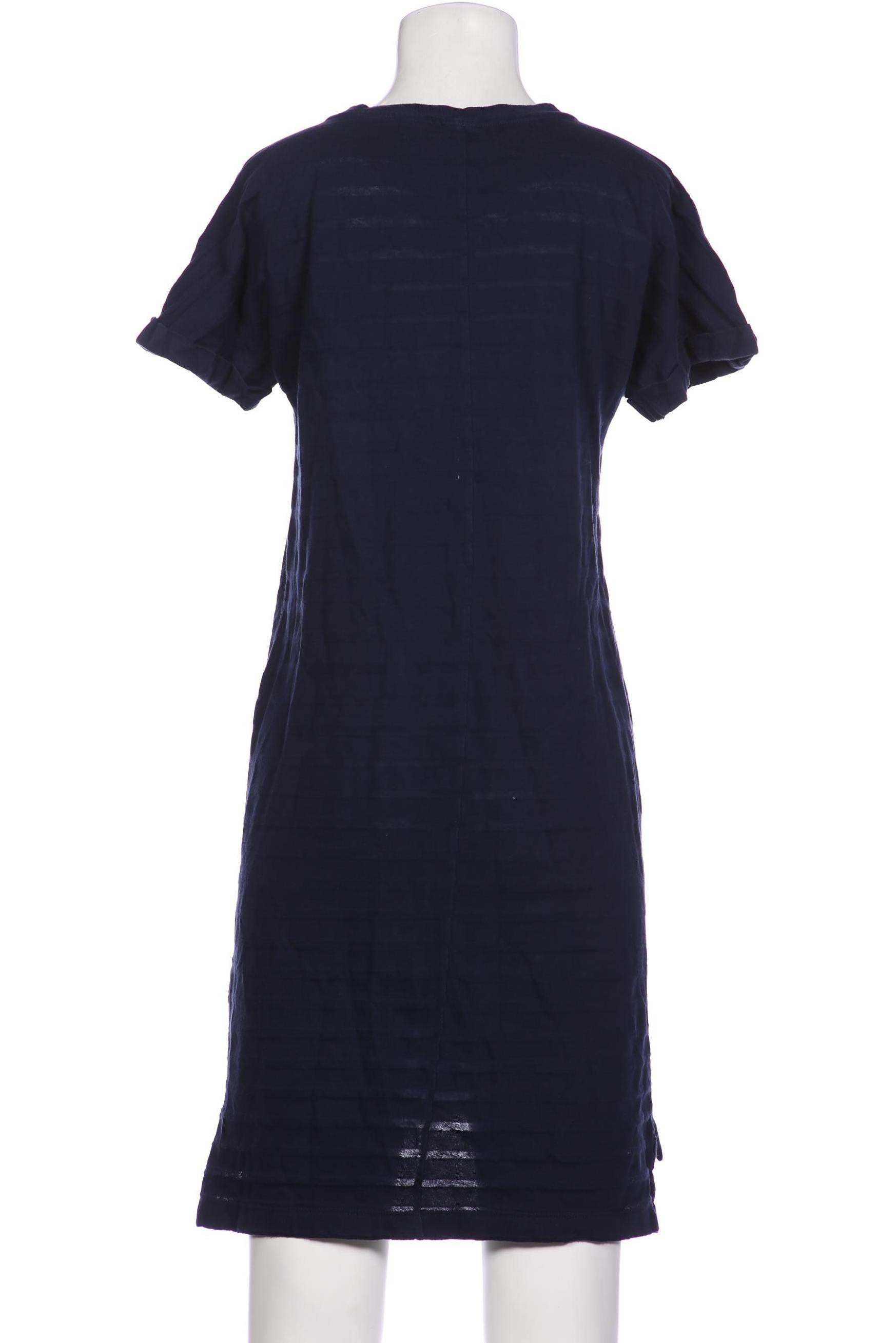 bench-damen-kleid-blau-1a19b909-bc59-429e-8c49-64f76070681d-image-1