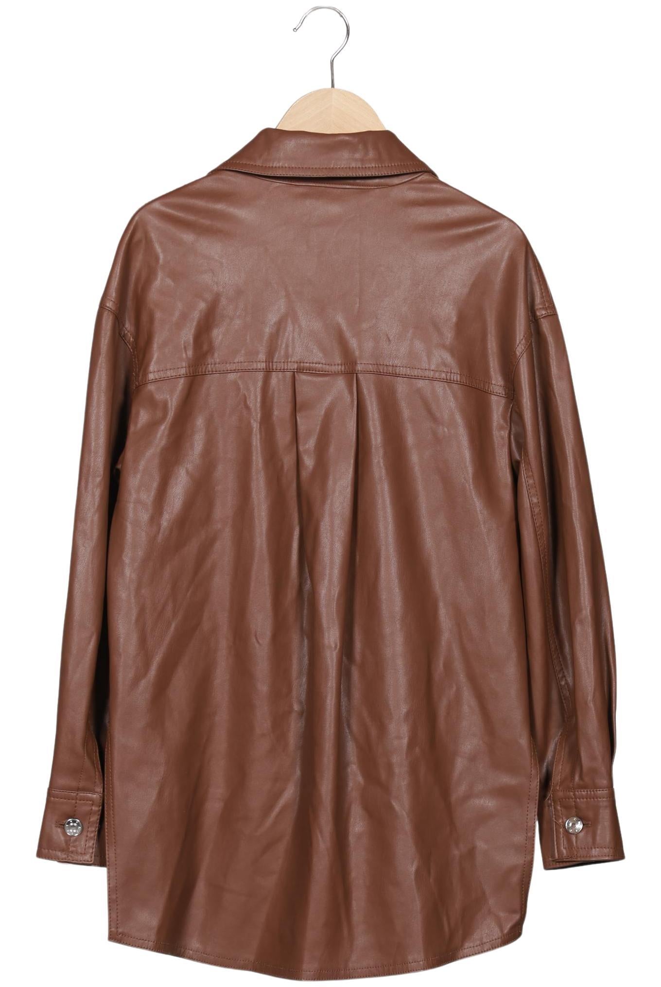 bershka-damen-jacke-braun-f69924b5-4b8c-45c3-b5a5-2c54c26a50e0-image-1