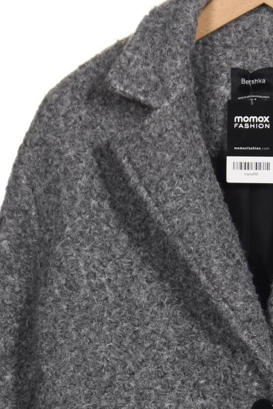 bershka-damen-mantel-grau-6c7659fa-a5ec-46af-833f-854fe63b5398-image-2
