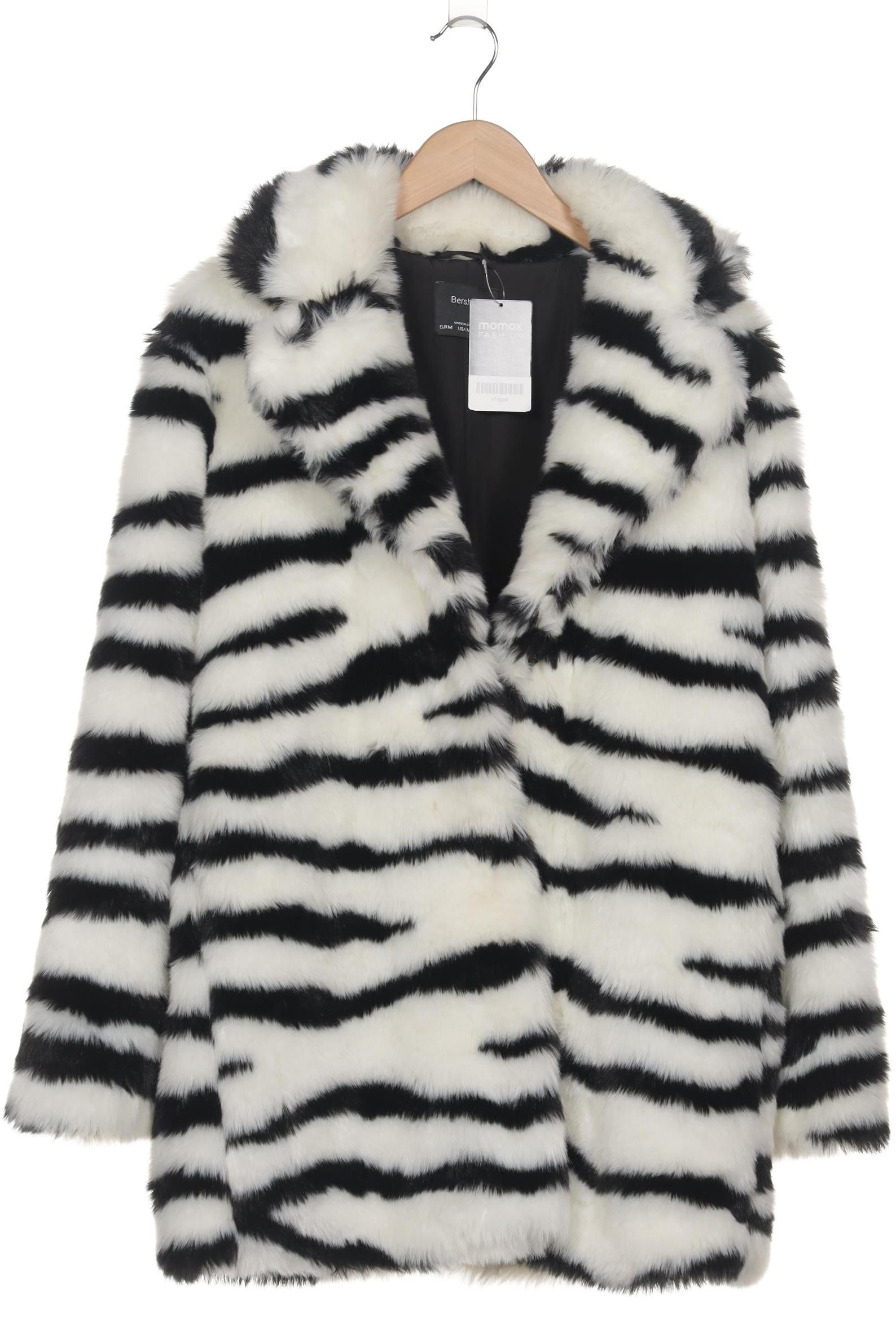 bershka-damen-mantel-weiss-1b87a1ed-116a-41d6-93a7-76f85acdaf94-image-0