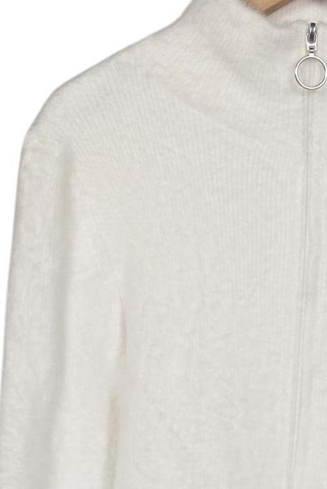 bershka-damen-strickjacke-weiss-c0afeebf-5751-4a68-be4e-3ecd77bd57f4-image-2