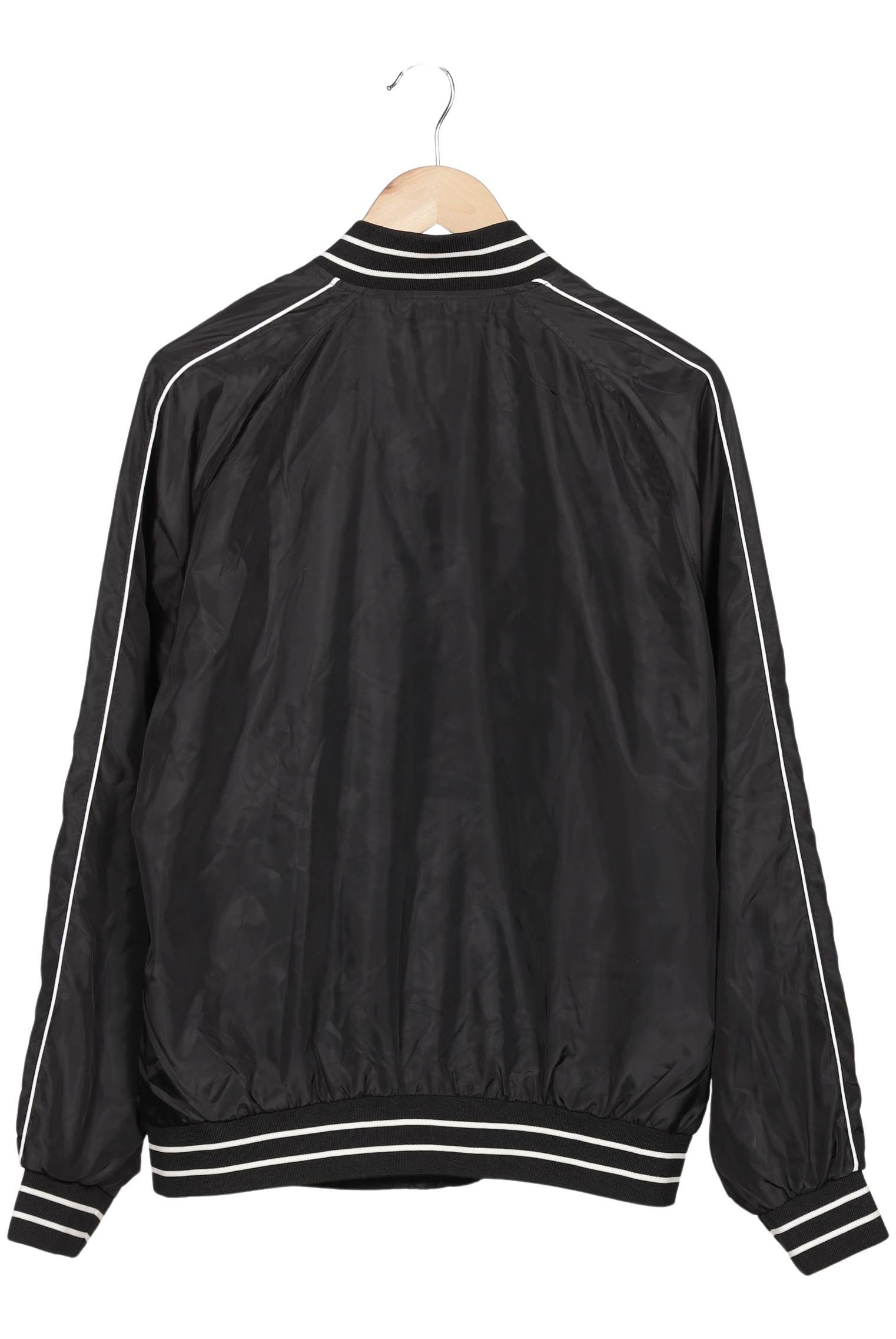 bershka-herren-jacke-schwarz-4d82bba3-7227-4db6-860d-e1db52d3f1d6-image-1