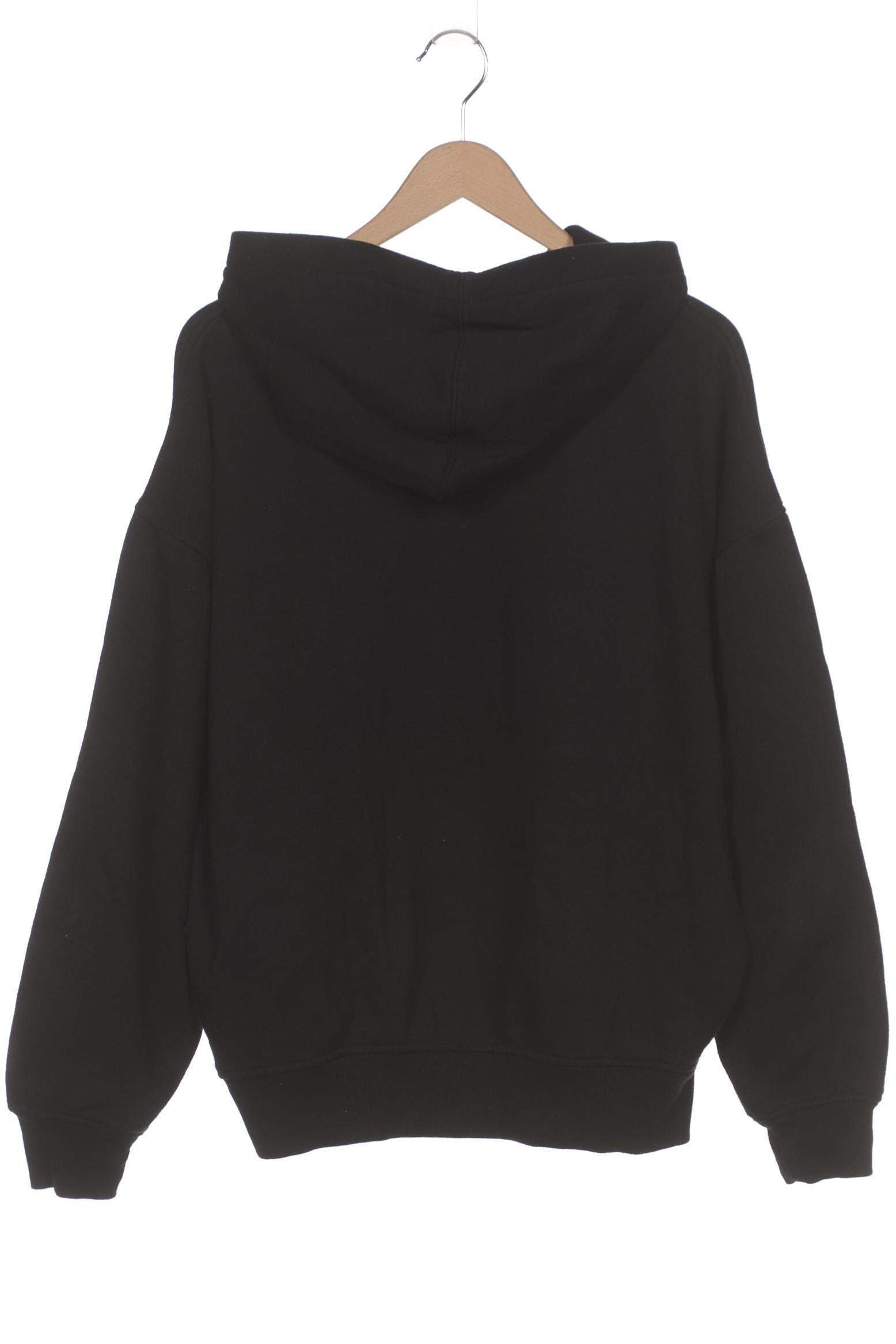 bershka-herren-kapuzenpullover-schwarz-82981bed-a9bf-4175-9605-c58004edf41c-image-1