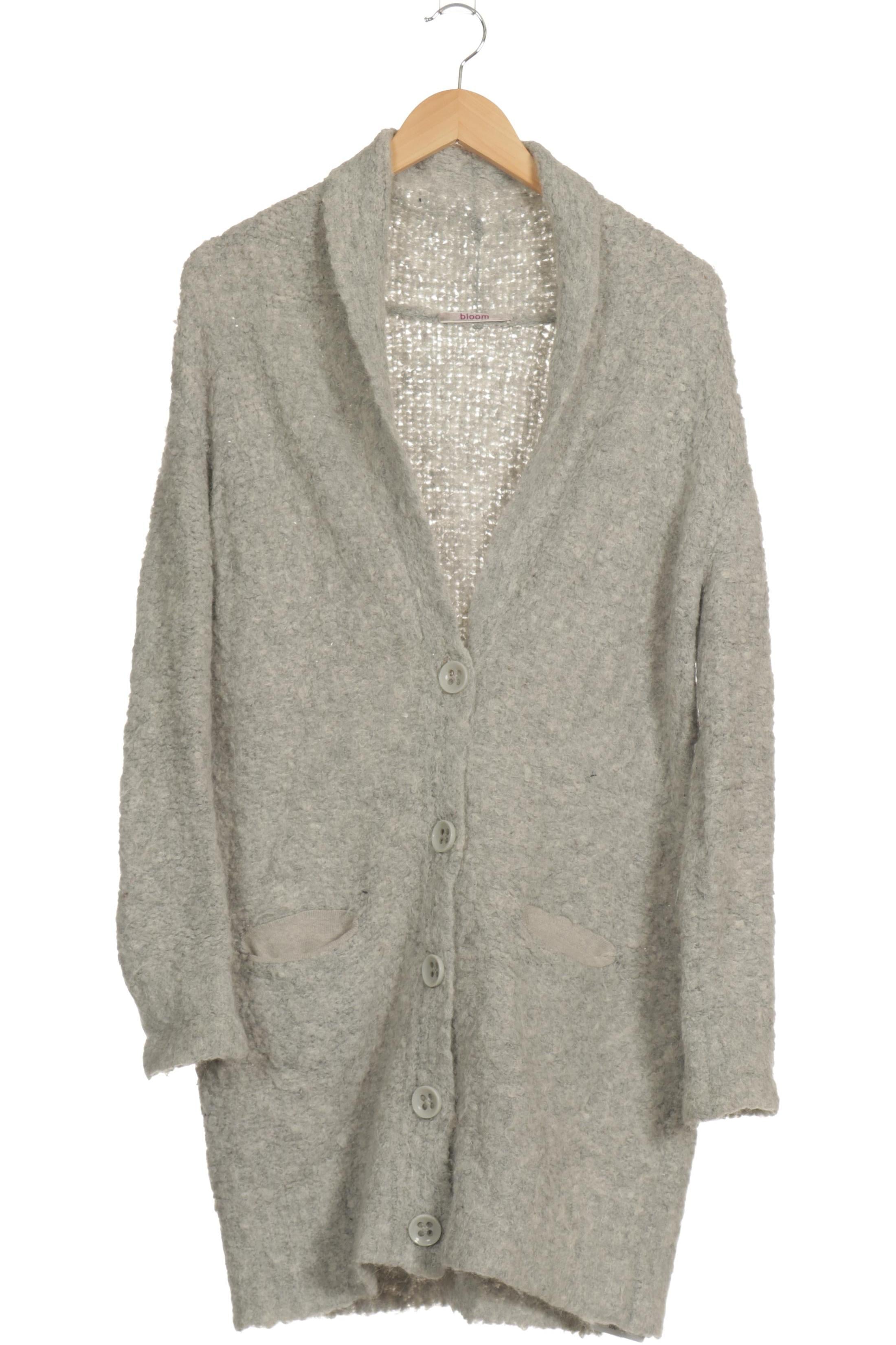bloom-damen-strickjacke-grau-2740f1ee-131c-4951-9934-3f19a74c149c-image-0