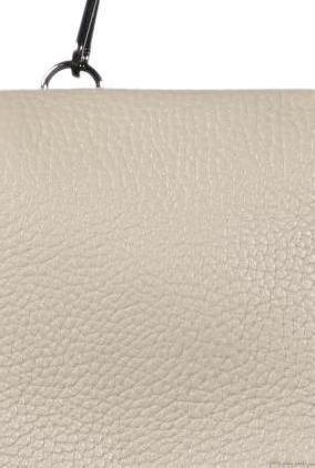bree-damen-handtasche-gross-leder-beige-29ad9690-aeee-4098-853a-9d5d15c03b04-image-2