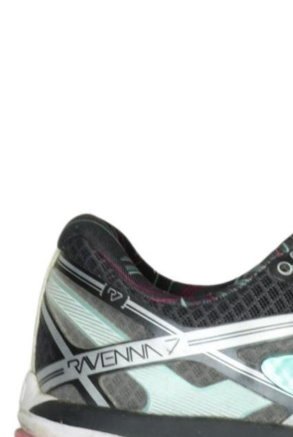 brooks-damen-sneaker-pink-c7b0b068-51ed-40c3-8d8e-3290a30fc42d-image-1