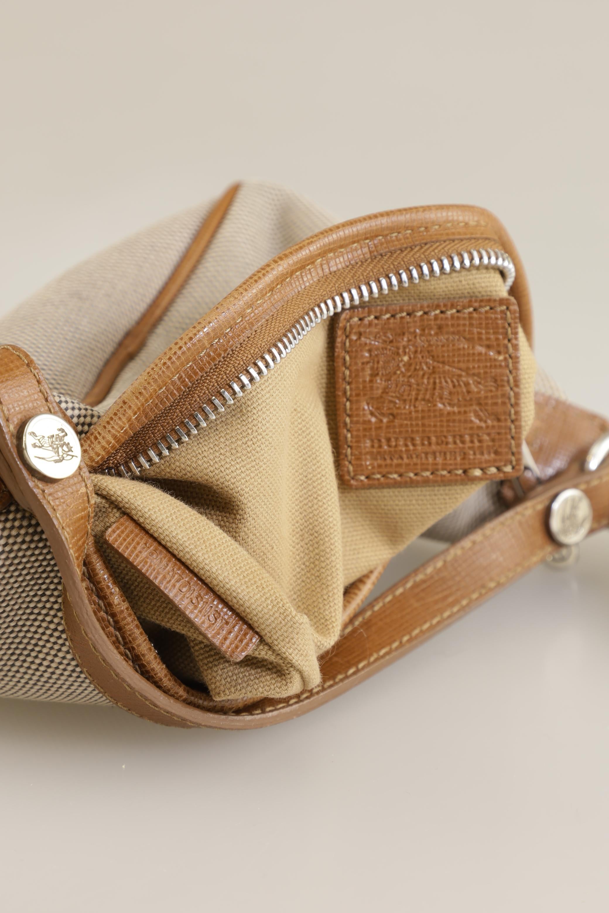 burberry-damen-handtasche-klein-beige-e4e7ce14-49aa-41d9-96fe-19099d286ebb-image-2