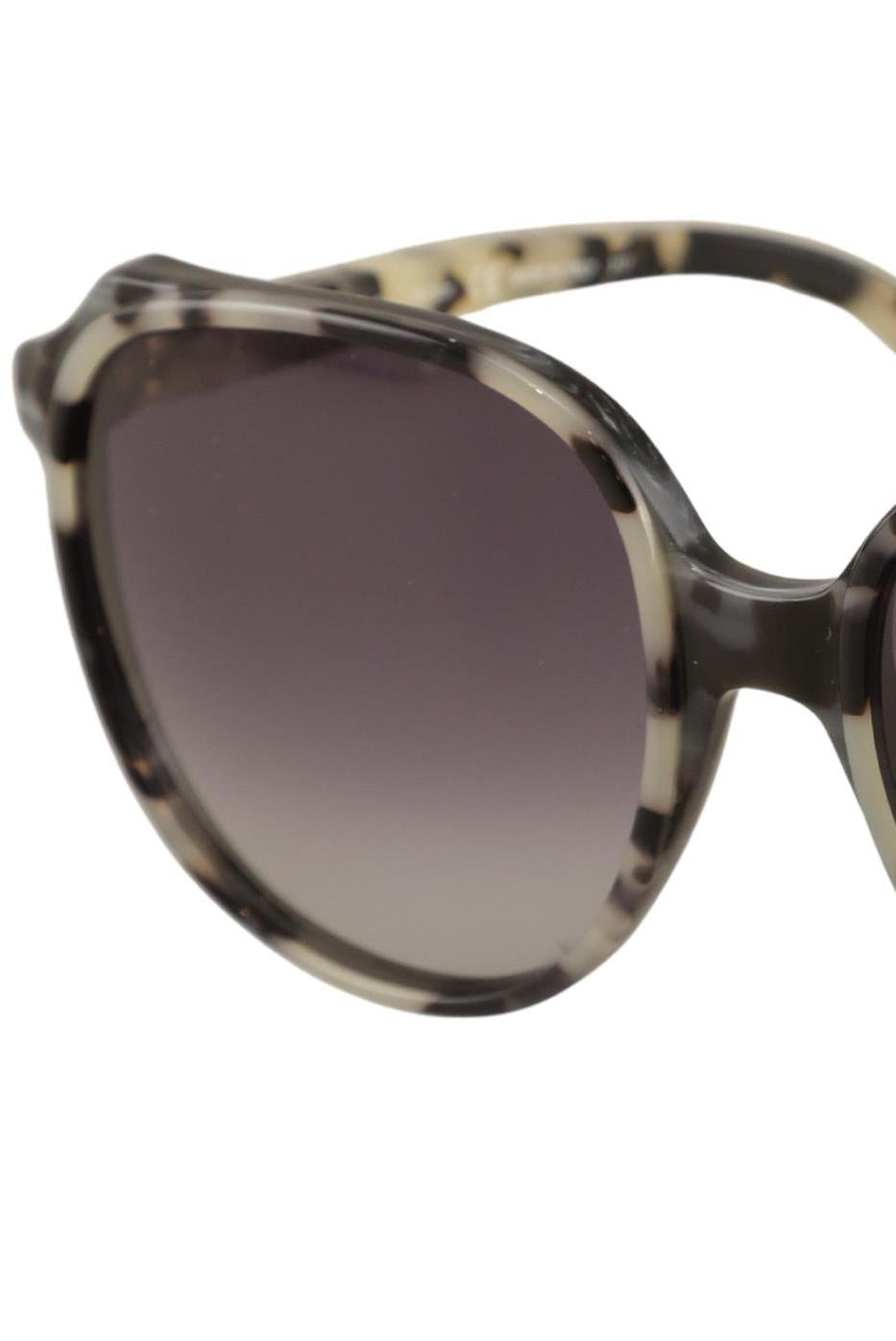 calvin-klein-damen-sonnenbrille-grau-ee0dae58-e8c6-4264-aff6-47753f9cb2e3-image-2