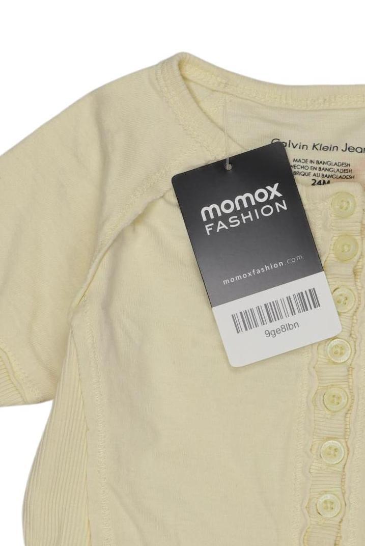 calvin-klein-jeans-madchen-t-shirt-gelb-d4ef5b5f-c863-4b7c-bbea-4a07dcb9cea2-image-1