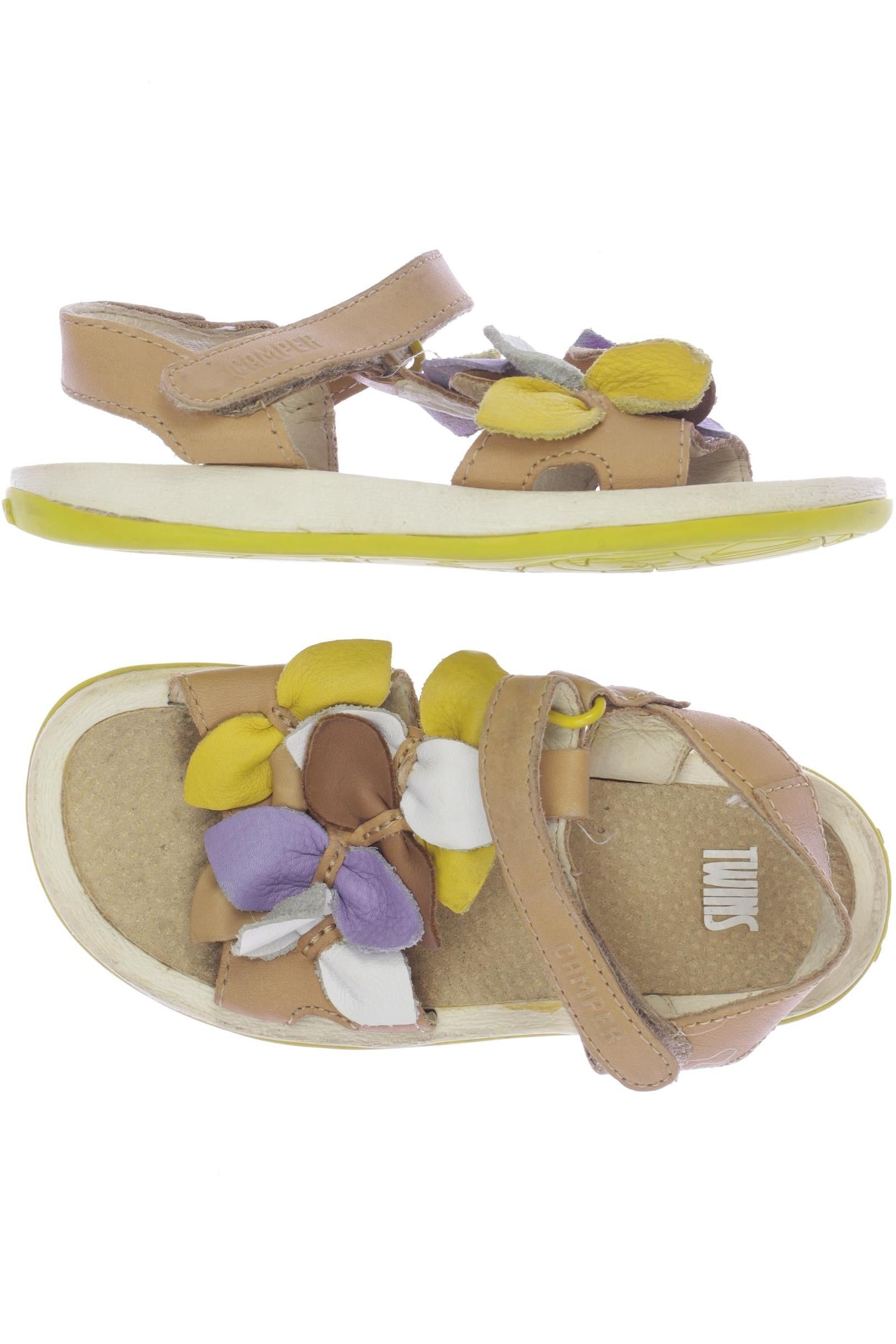 camper-madchen-kinderschuh-beige-cc554c99-cfed-4c2a-bc4b-dac3bc40a44d-image-0