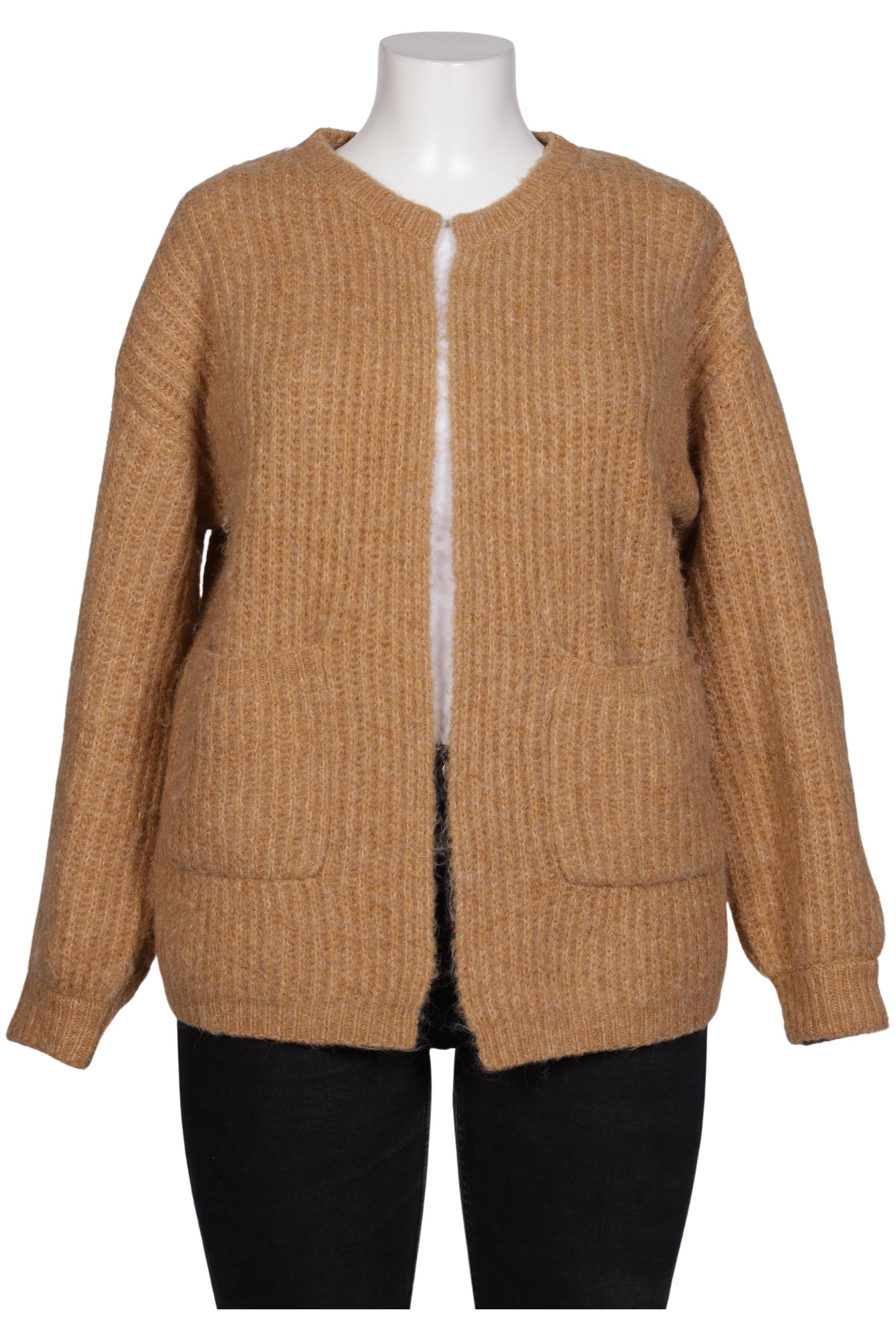 cartoon-damen-strickjacke-beige-d47cd771-4e45-4e99-9035-be521b0d7a9d-image-0