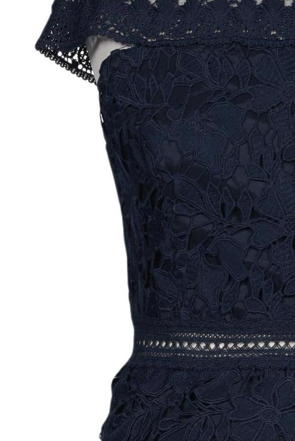 chi-chi-london-damen-kleid-marineblau-403ff905-3396-40bd-b7ff-03e0402b6fbc-image-2