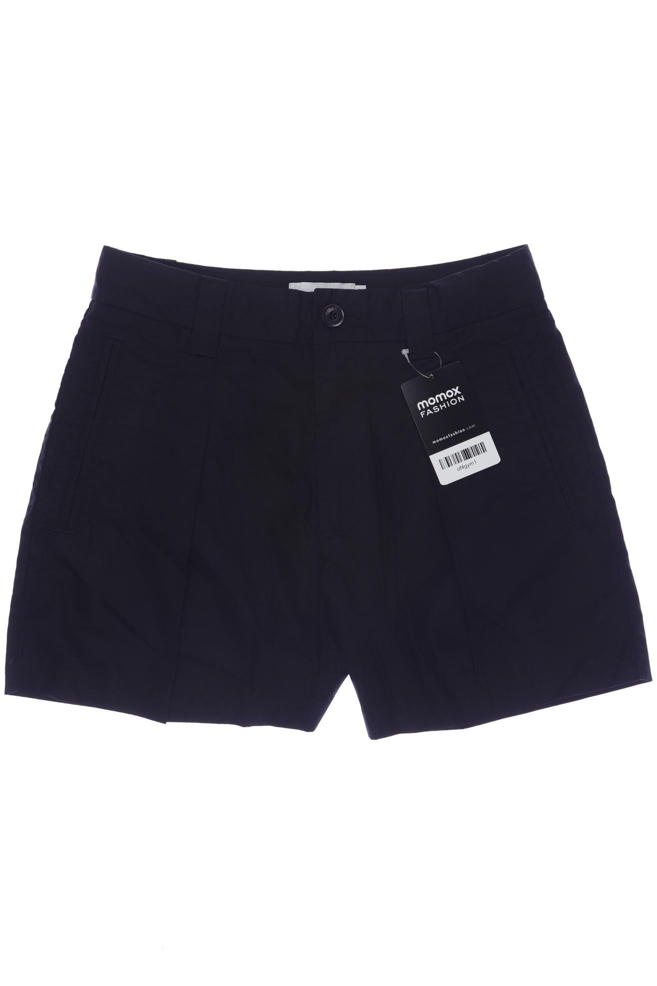 closed-damen-shorts-schwarz-47edfe7c-4faf-4c45-b95e-fb12fdfe8be4-image-0