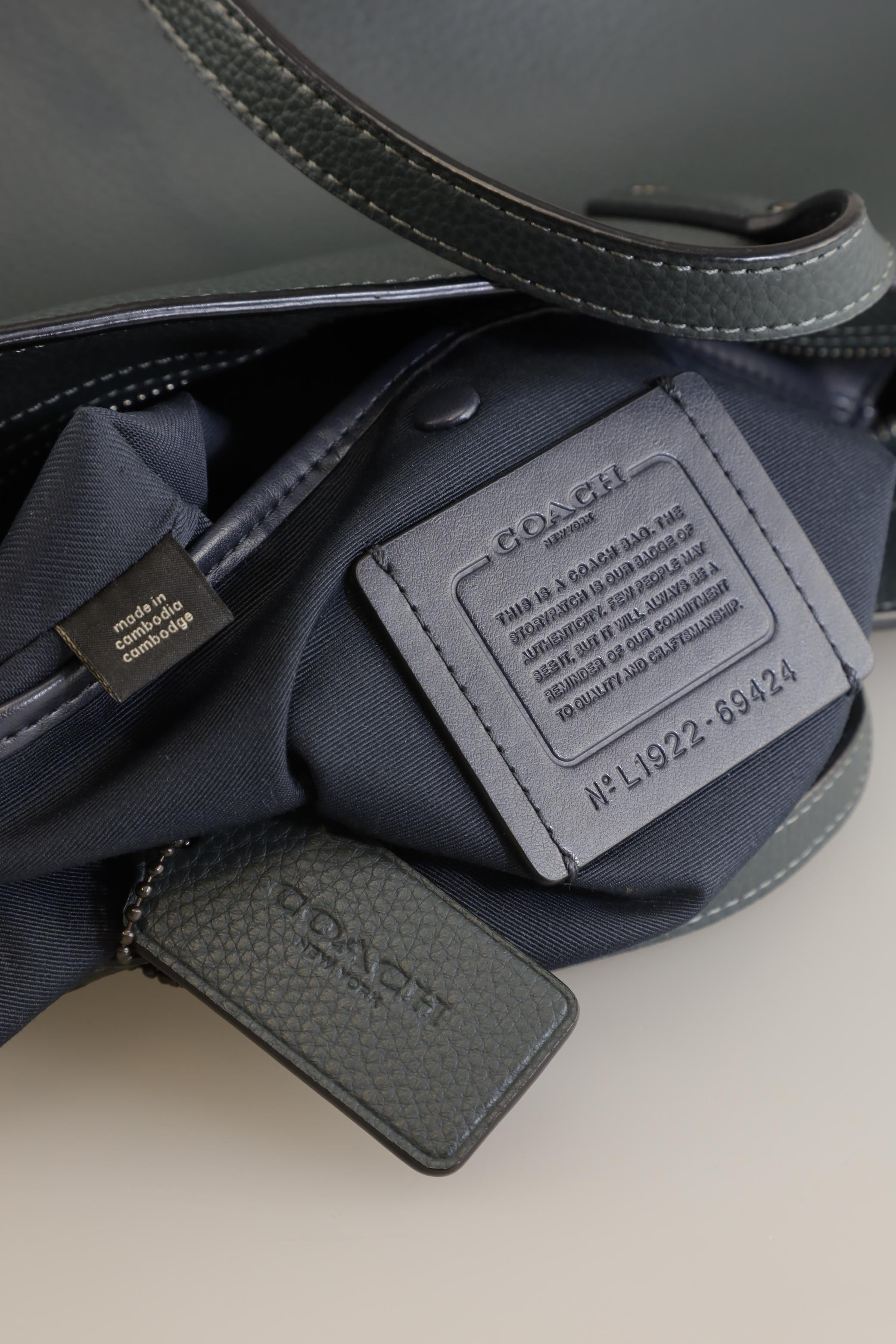 coach-damen-handtasche-gross-leder-grun-4076cc32-a0bc-46d6-8ef2-3720248c53ea-image-2