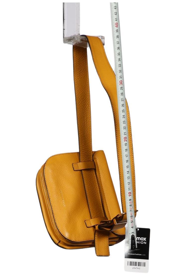 coccinelle-damen-handtasche-klein-leder-gelb-b38820bf-4a72-4d68-b06d-0fc9f8af1736-image-1