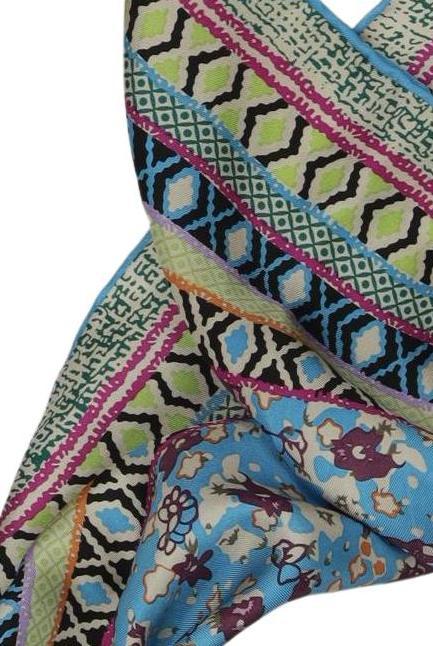 codello-damen-schal-oder-tuch-mehrfarbig-8c7ba95a-23c7-42f6-af49-6b3edbc98b98-image-1