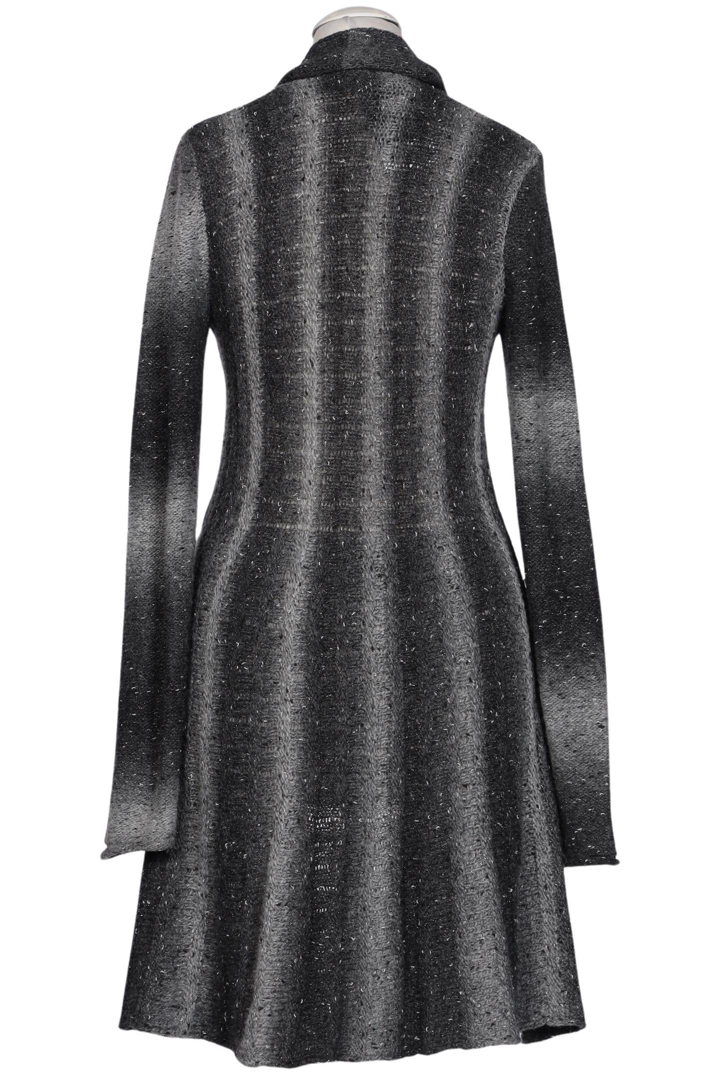 comma-damen-strickjacke-grau-5d910ac4-a6cc-4de1-8971-53bc16ea09dd-image-1