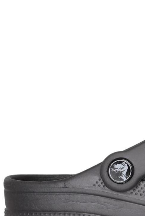 crocs-damen-sandalen-schwarz-5779a5ca-76f5-4992-ba04-470248791518-image-1