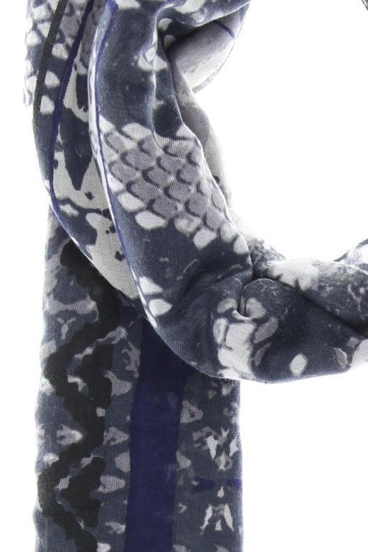 desigual-damen-schal-oder-tuch-marineblau-1032d4aa-d62f-4295-a11d-9888ff120fb8-image-1