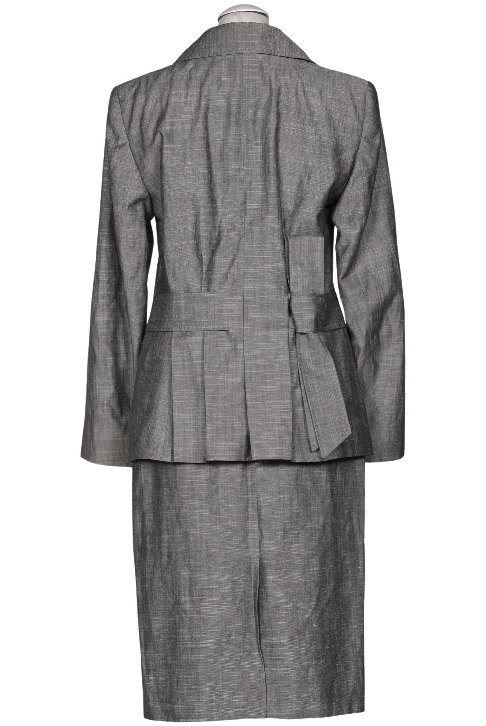 escada-damen-anzug-oder-kombination-grau-b498fa66-e457-4750-8707-ead4e75b614a-image-1