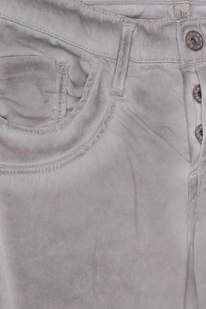 gang-damen-shorts-grau-1d640fa1-6f3d-4745-9d59-dabbde7d8d86-image-2