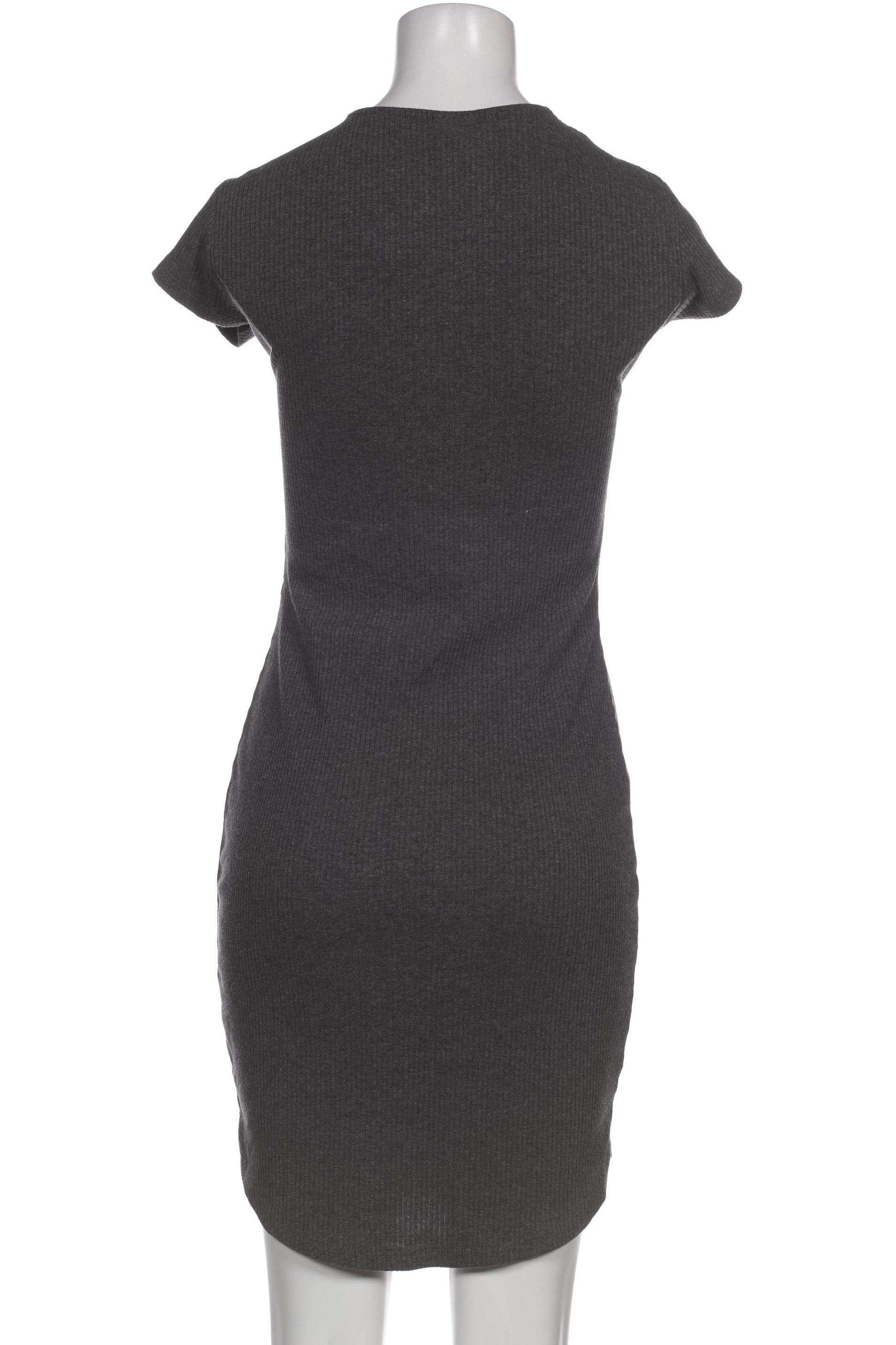 gina-tricot-damen-kleid-grau-dbeac88f-c828-4d78-8949-74ba0d0c5d2e-image-1