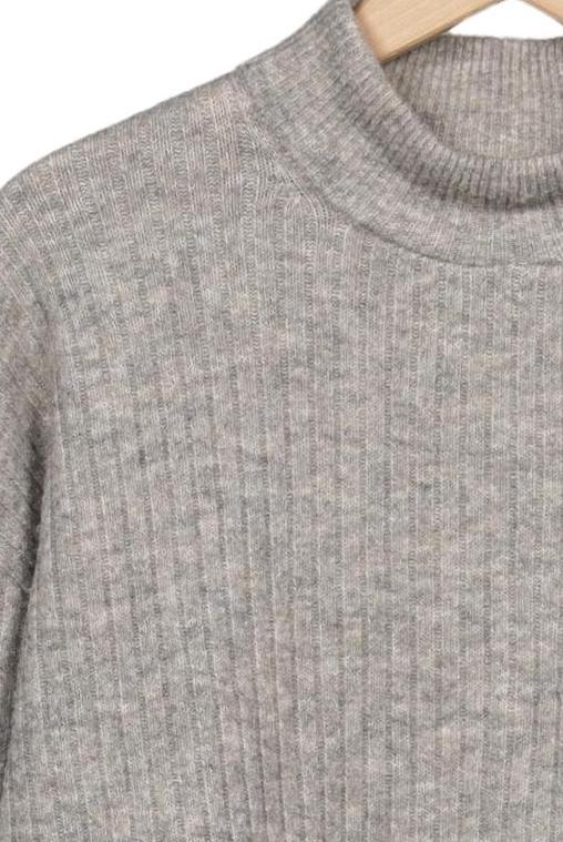 h-m-damen-pullover-grau-fe16f0d0-8af1-4e27-9781-edd54227c7da-image-2
