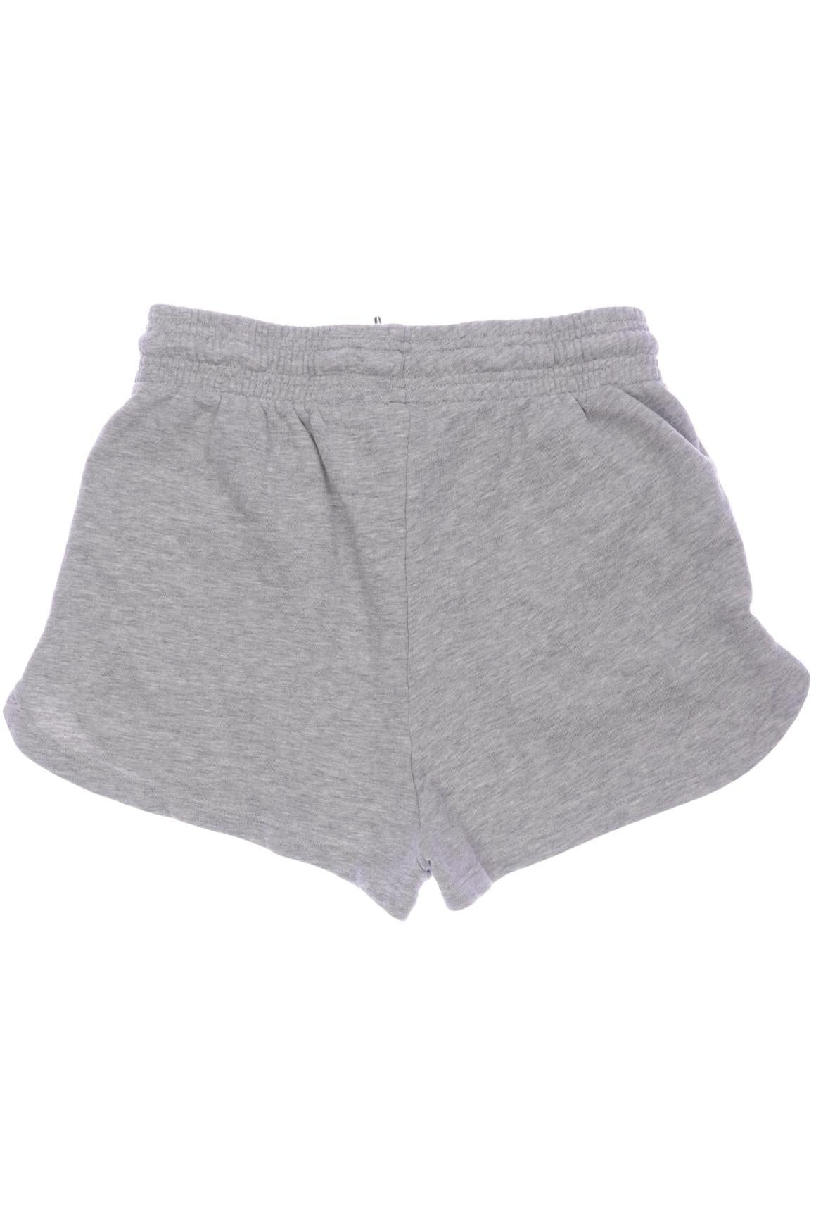 h-m-damen-shorts-grau-b8ec2cad-2ff9-4e03-a215-04cc17a3bf34-image-1