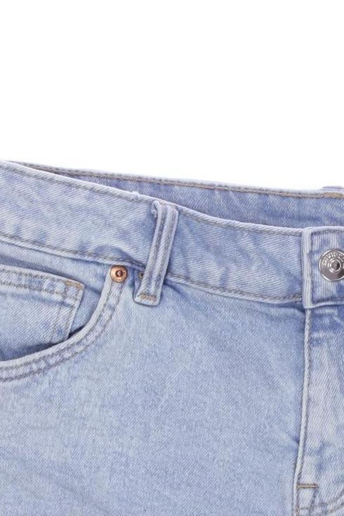 h-m-damen-shorts-hellblau-41264b9e-6ab5-4ae5-bd23-eddee6f7b93c-image-2