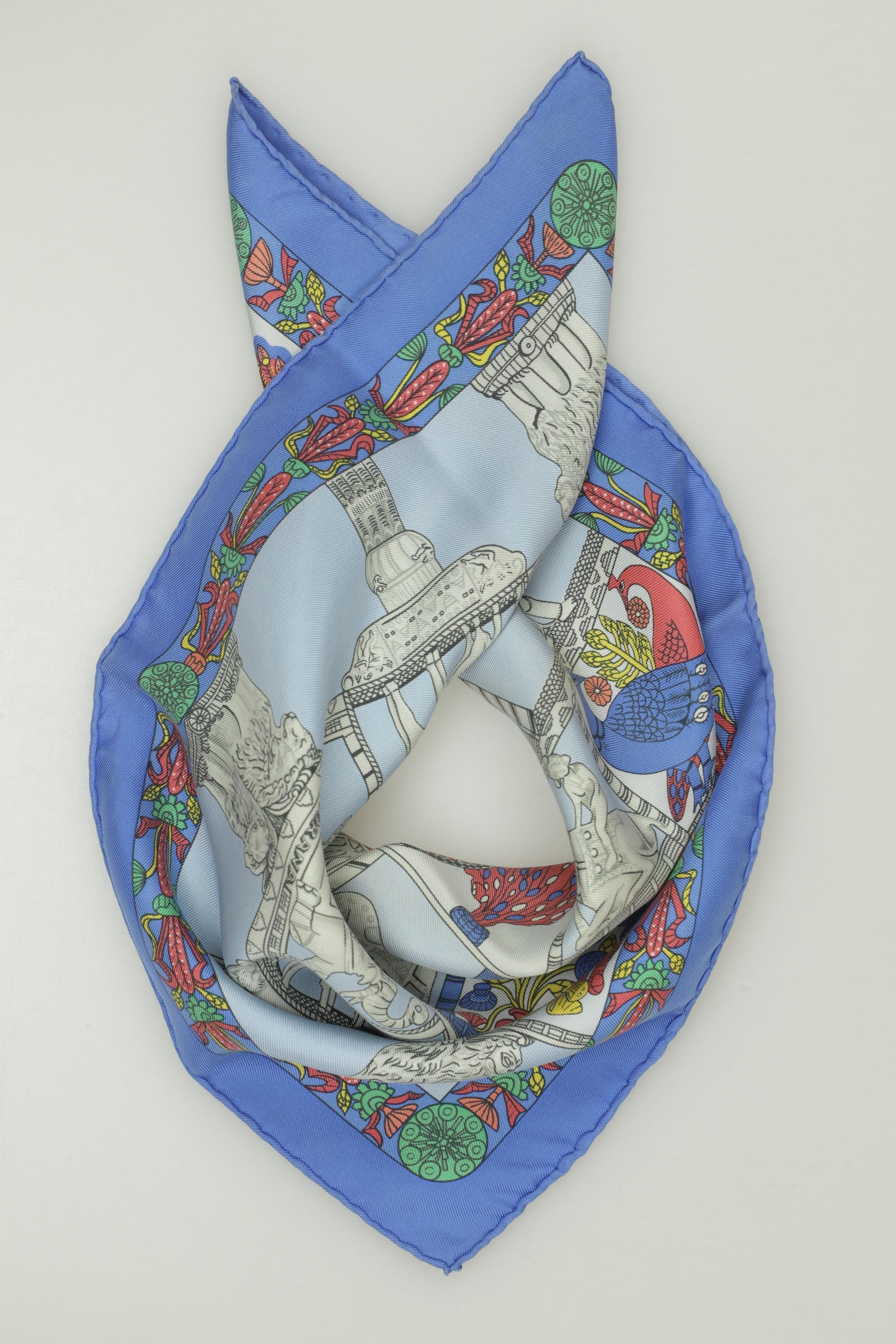 hermes-damen-schal-oder-tuch-blau-c1e399de-d702-45fd-a1b7-46e7fe8d0629-image-0