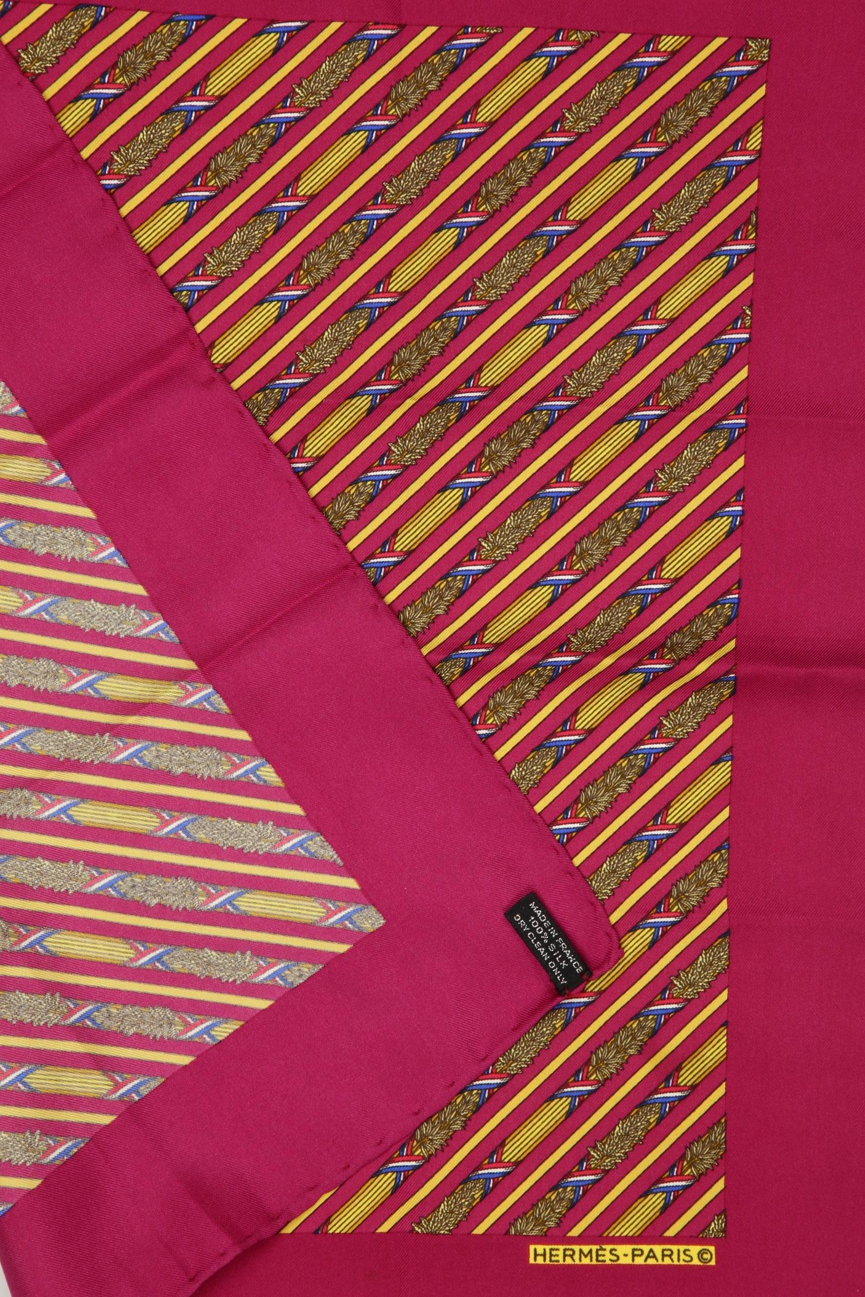 hermes-damen-schal-oder-tuch-bordeaux-12e047a1-ca68-46f4-b52a-dbbe95f0b341-image-2