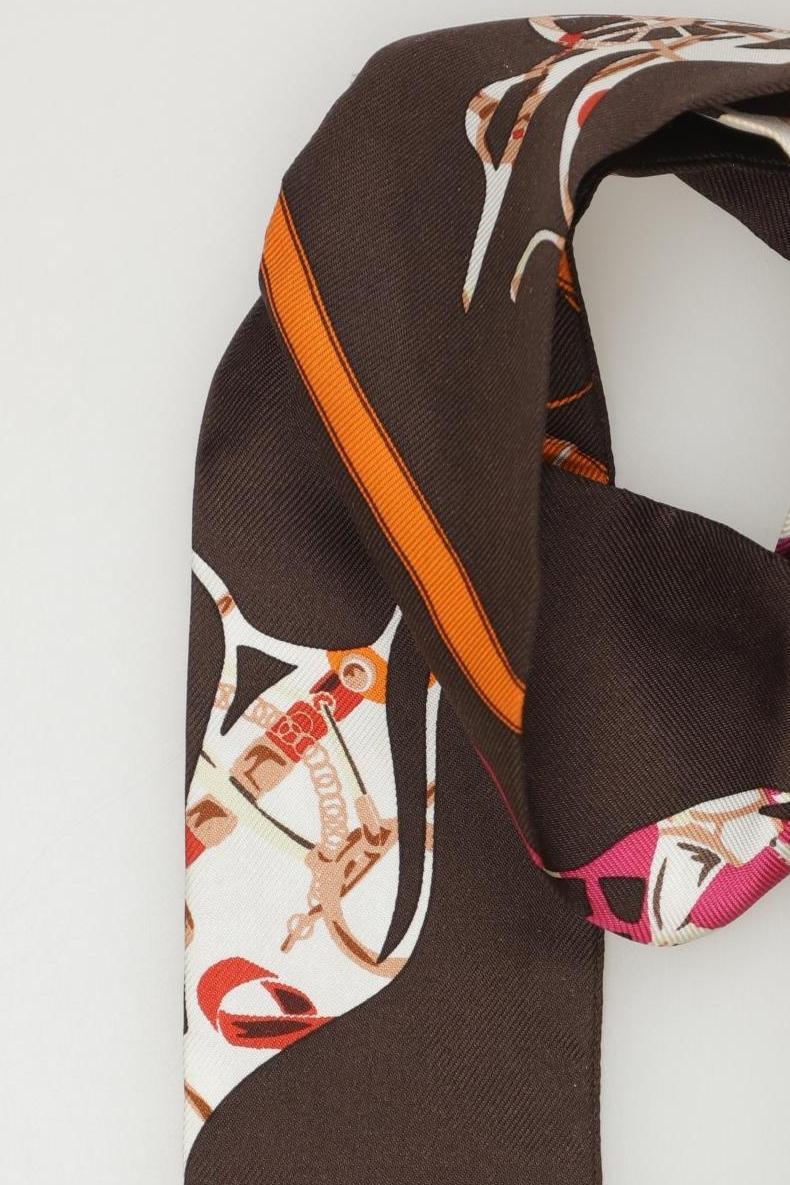 hermes-damen-schal-oder-tuch-braun-56653521-6590-40c8-b582-e6d84494543d-image-3