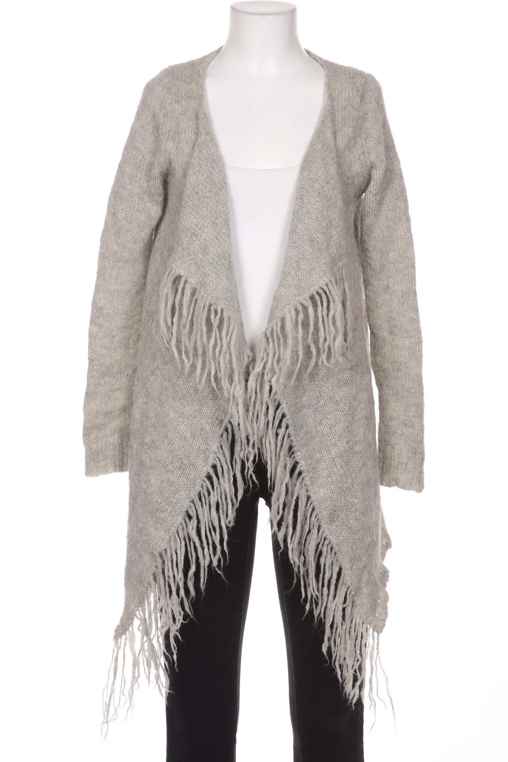 herzensangelegenheit-damen-strickjacke-grau-73caf02e-b2f8-48ba-84ec-d0a7d3fd6aee-image-0