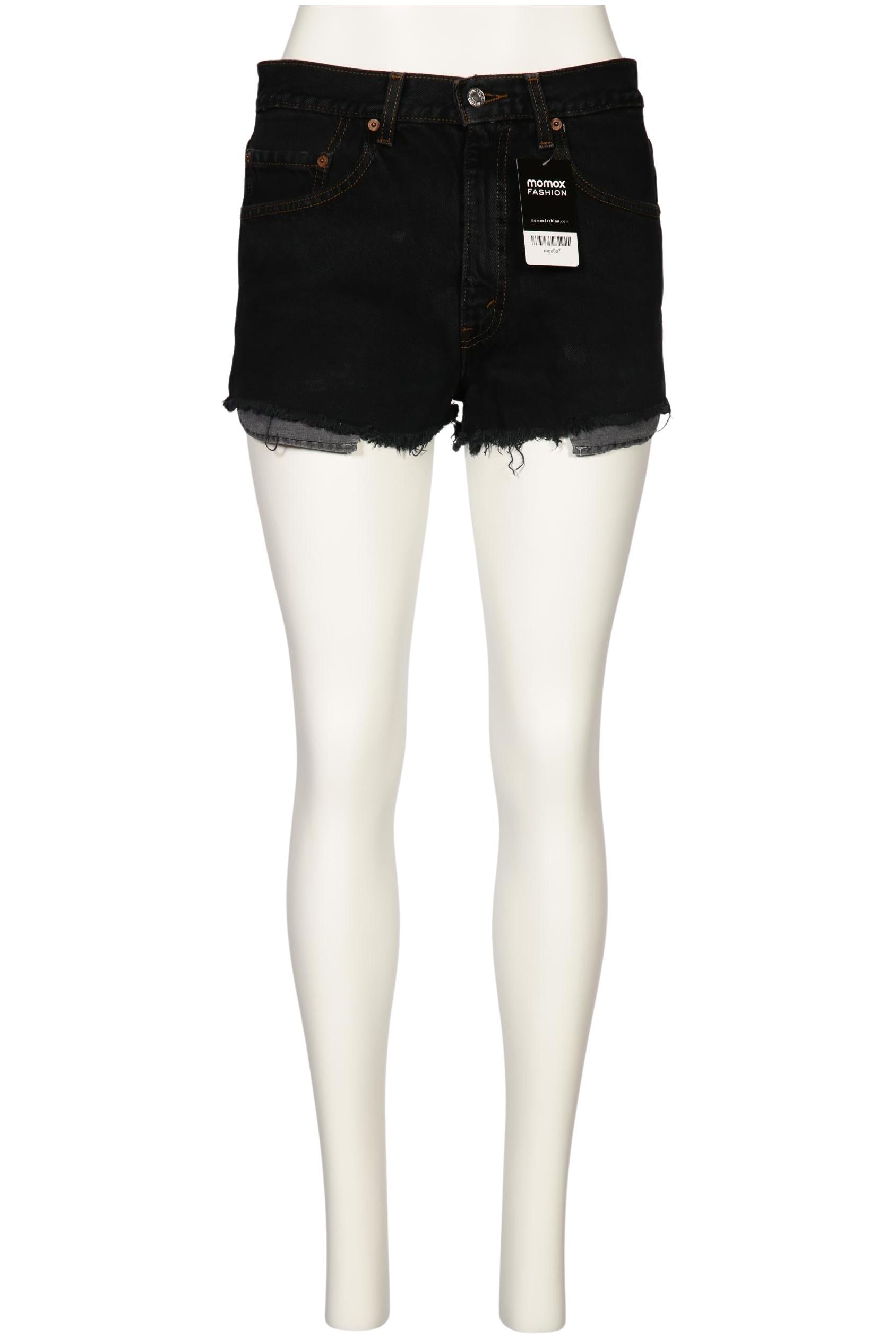 levis-damen-shorts-schwarz-8517ee30-88ff-45d2-bace-25bef15baae6-image-0