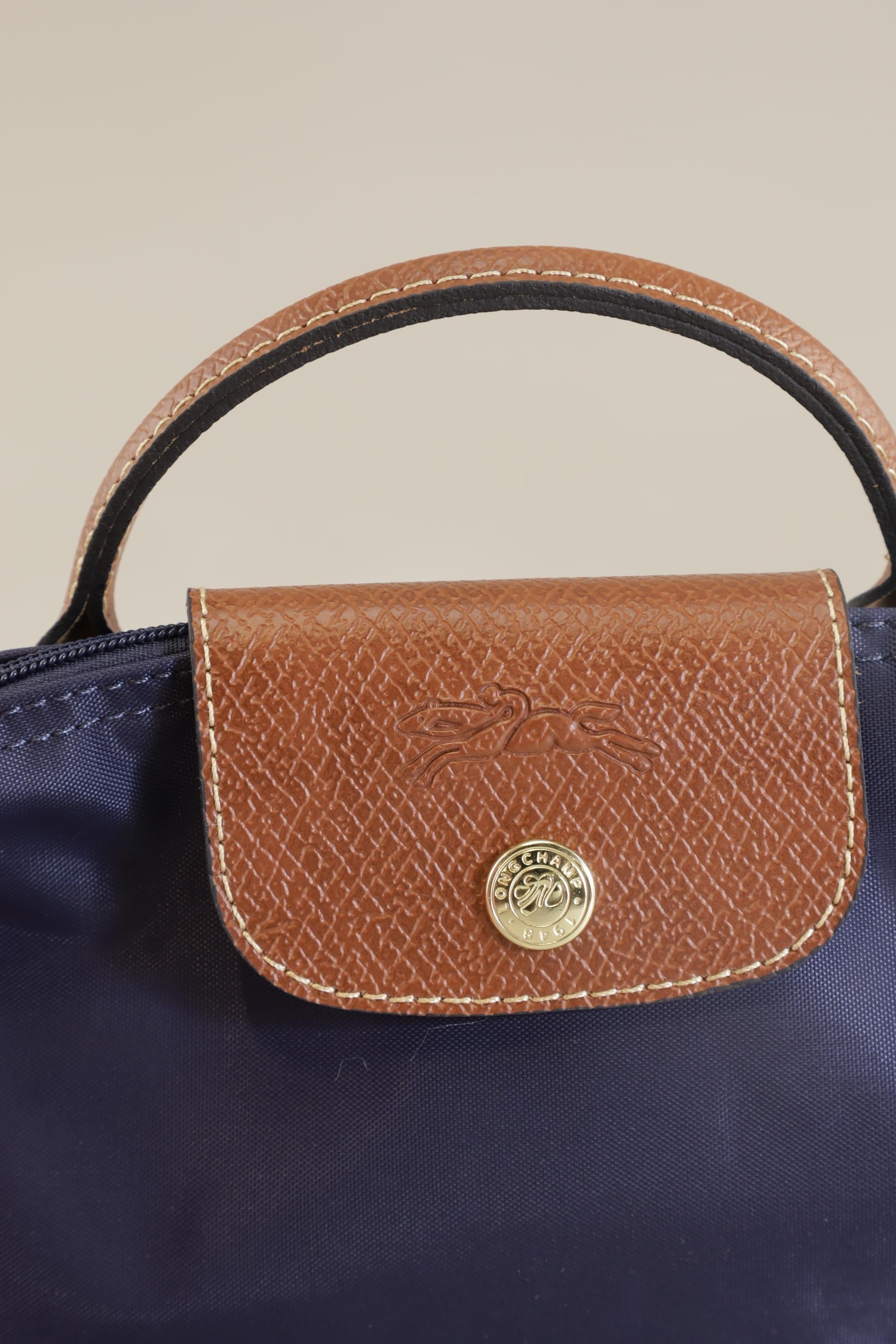 longchamp-damen-handtasche-klein-marineblau-8ba73d0d-e89d-4e4a-9643-d71753aee6cc-image-3