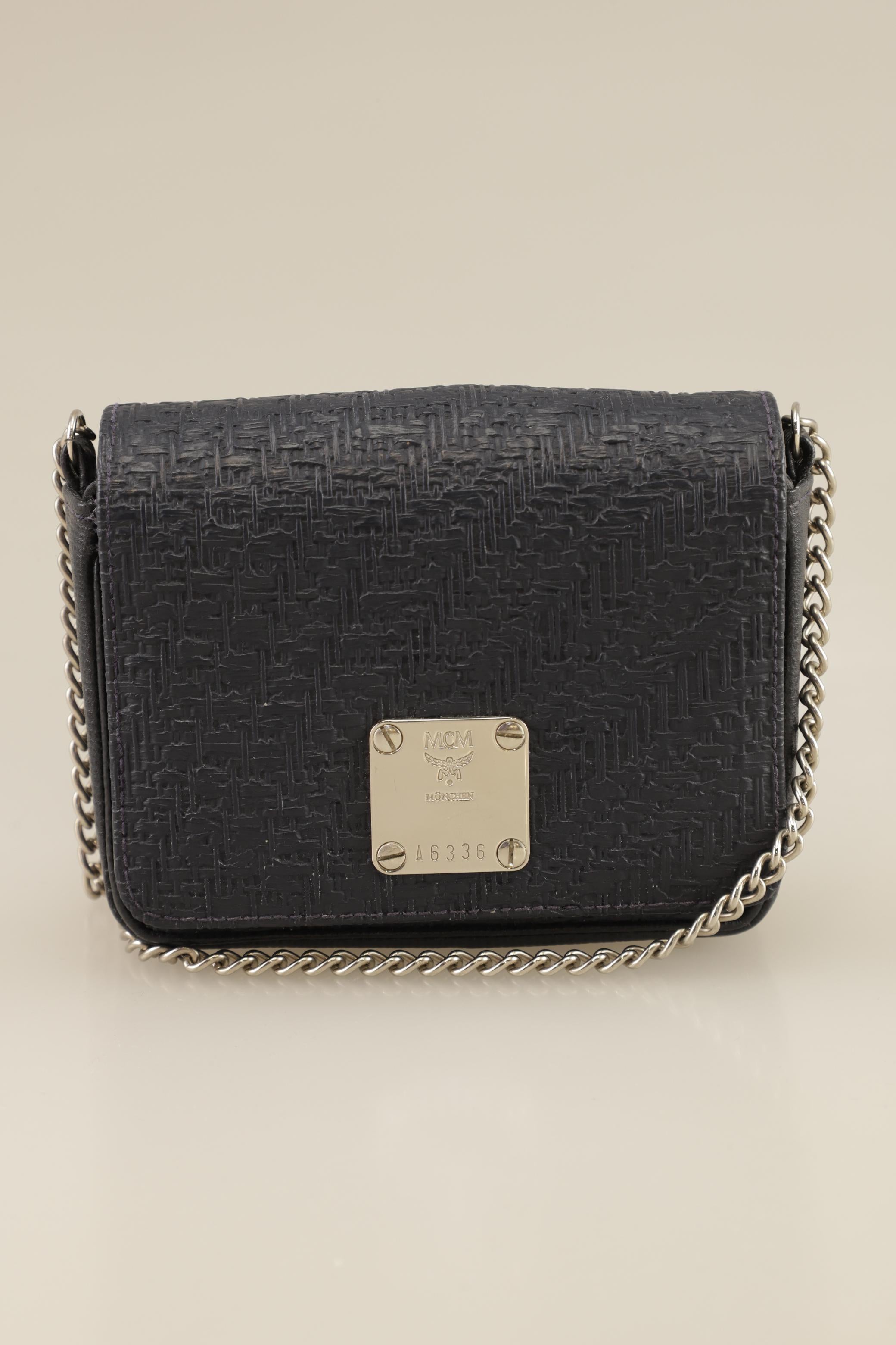 mcm-damen-handtasche-klein-leder-marineblau-a9935fad-7c33-4738-ad52-8e0a5fd86dd9-image-0