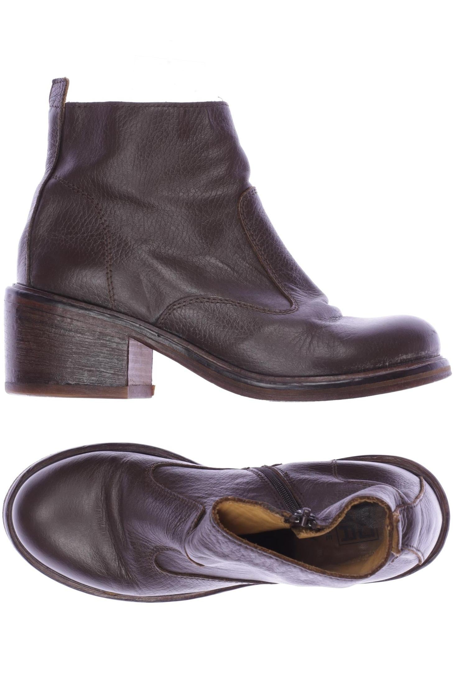 moma-damen-stiefelette-braun-84816923-11b3-497d-ab5e-948ac78b3755-image-0