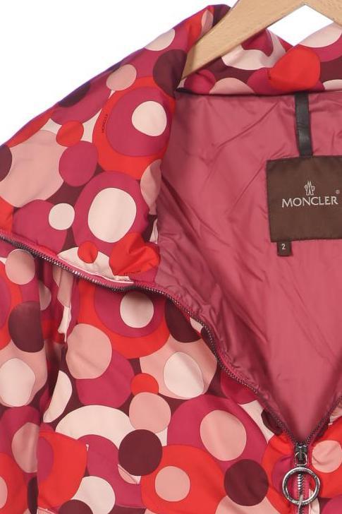moncler-damen-jacke-rot-a6af3b74-6245-4127-8ec9-2ff99c4242e8-image-2